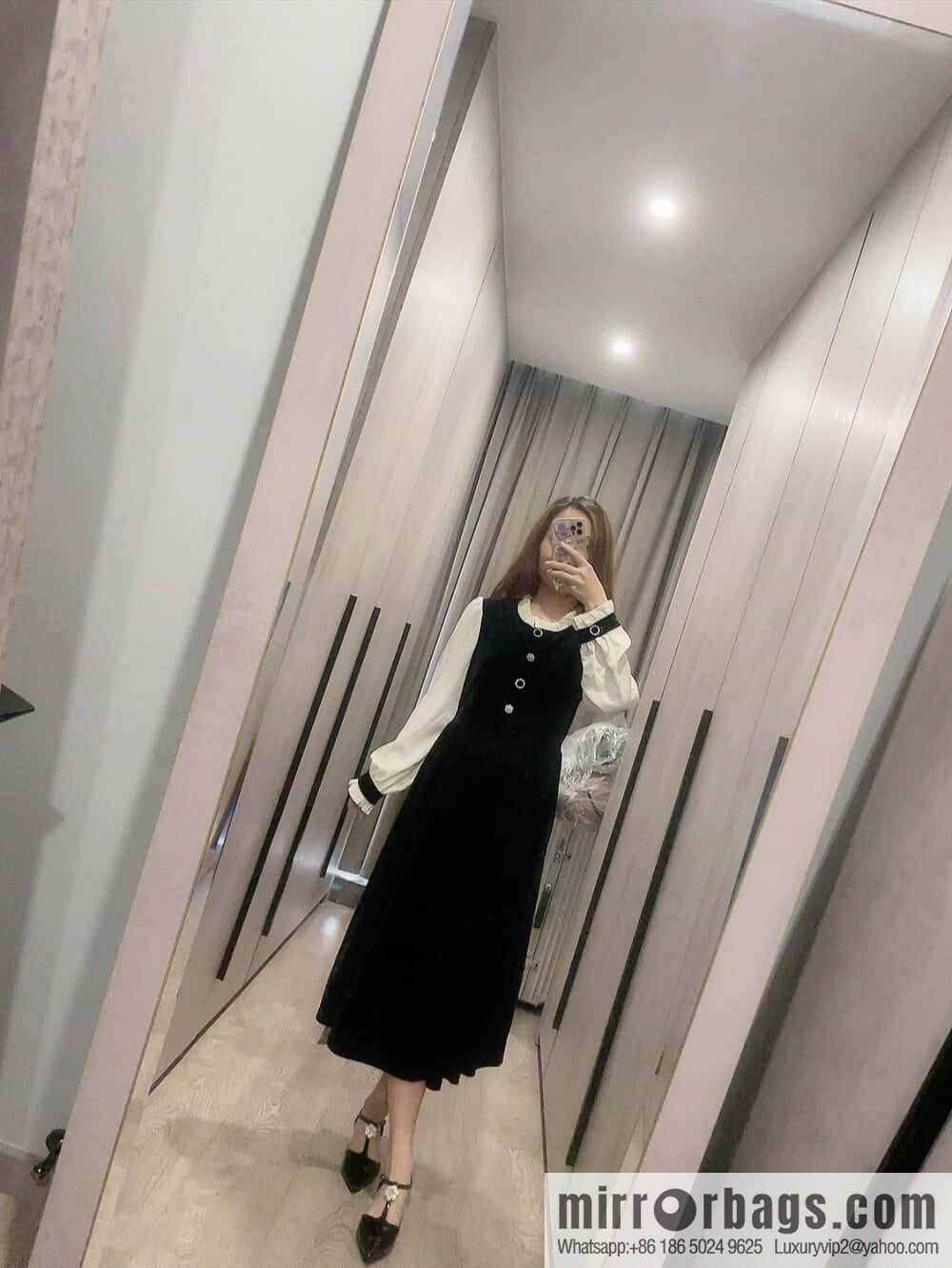 CHANEL Xiaoxiang Early Spring Camellia 🥰 Pointed Wedge Heel Single Shoes