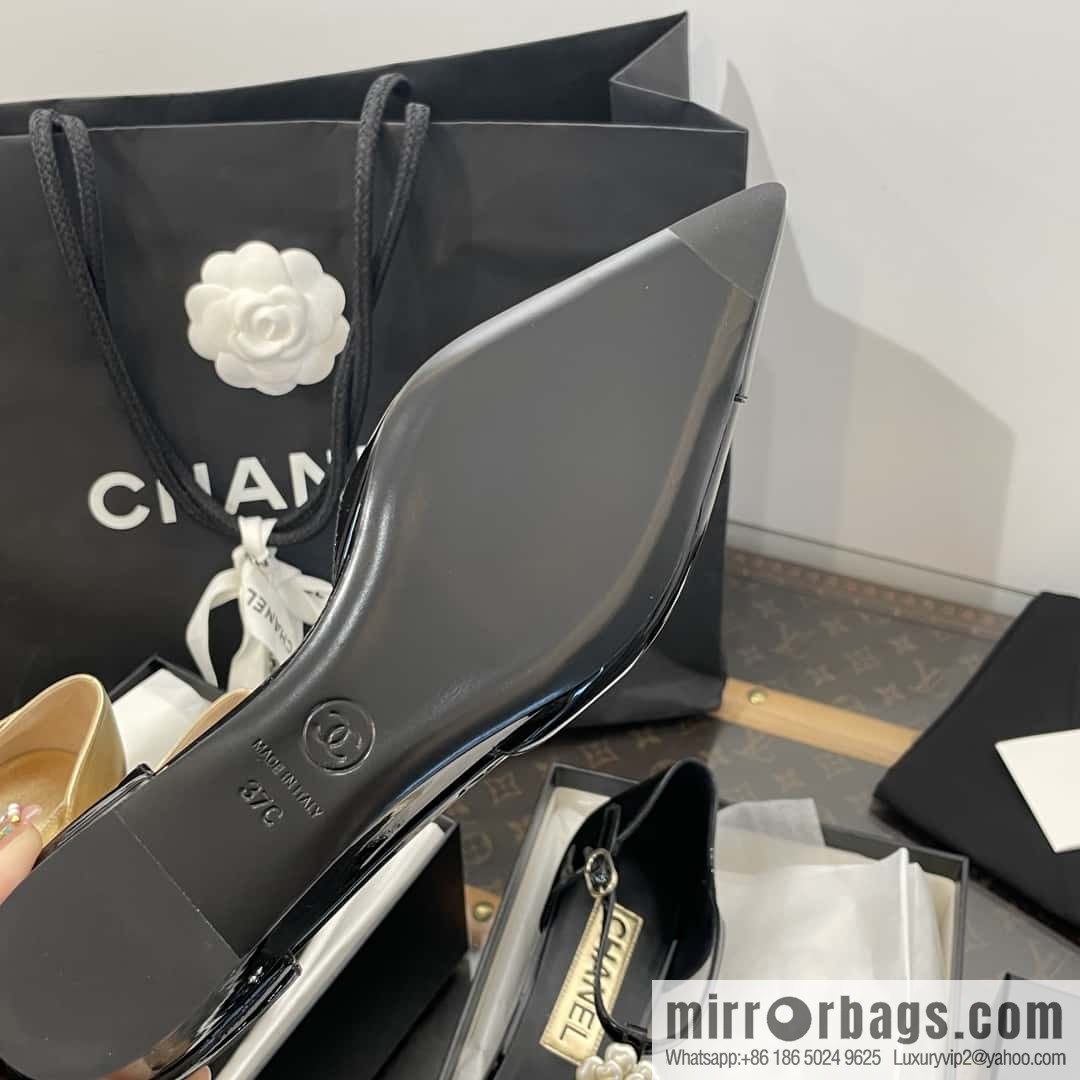 CHANEL Xiaoxiang Early Spring Camellia 🥰 Pointed Wedge Heel Single Shoes