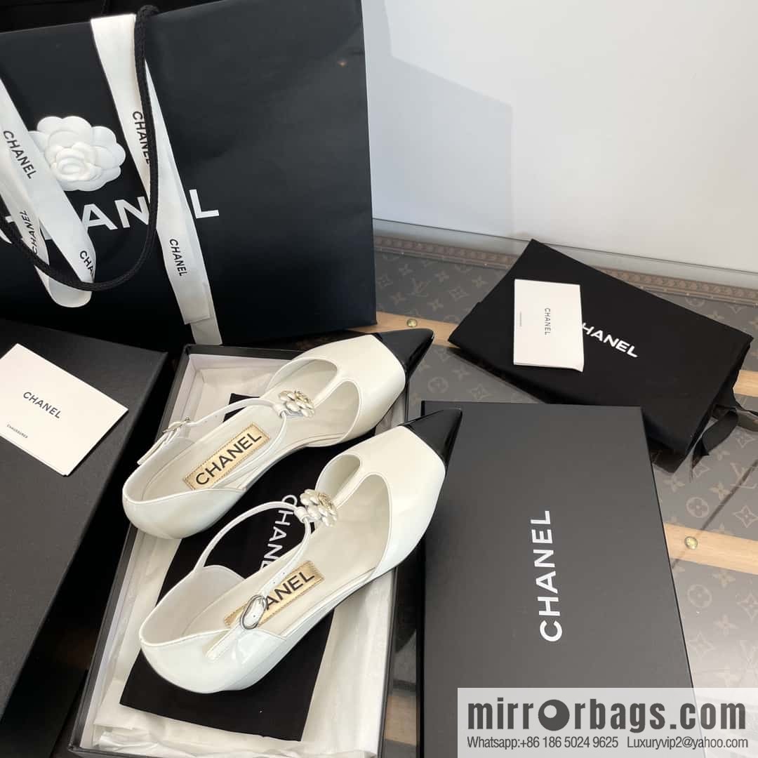 CHANEL Xiaoxiang Early Spring Camellia 🥰 Pointed Wedge Heel Single Shoes