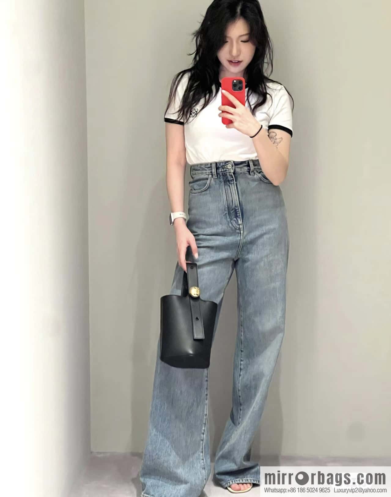 LOEWE 𝑷𝒆𝒃𝒃𝒍𝒆 bucket bag 0705 black