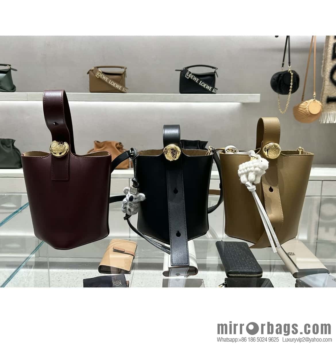 LOEWE latest 𝑷𝒆𝒃𝒃𝒍𝒆 bucket bag 0703 brown