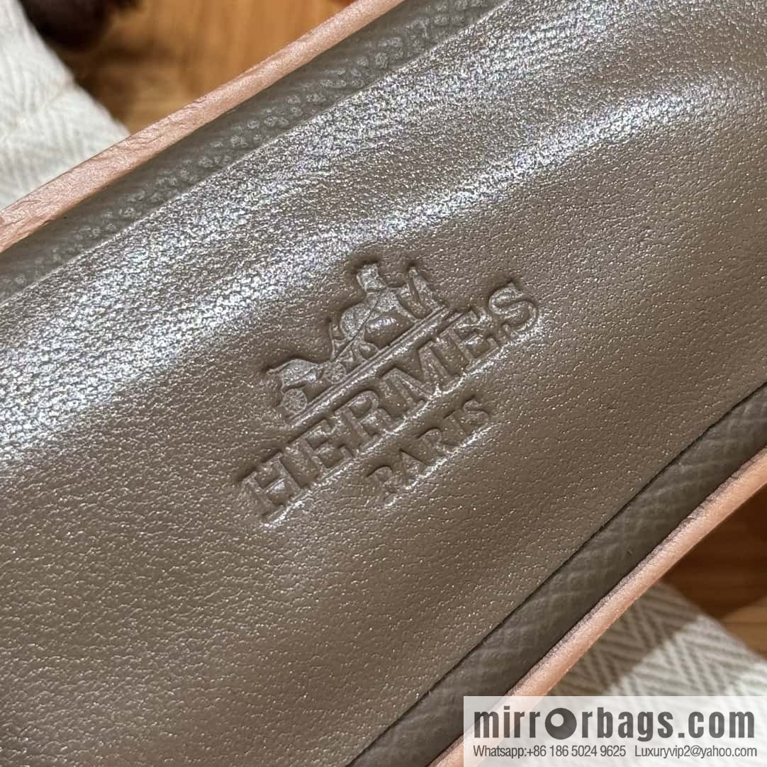 Hermès H's must-wear sandals in spring and summer