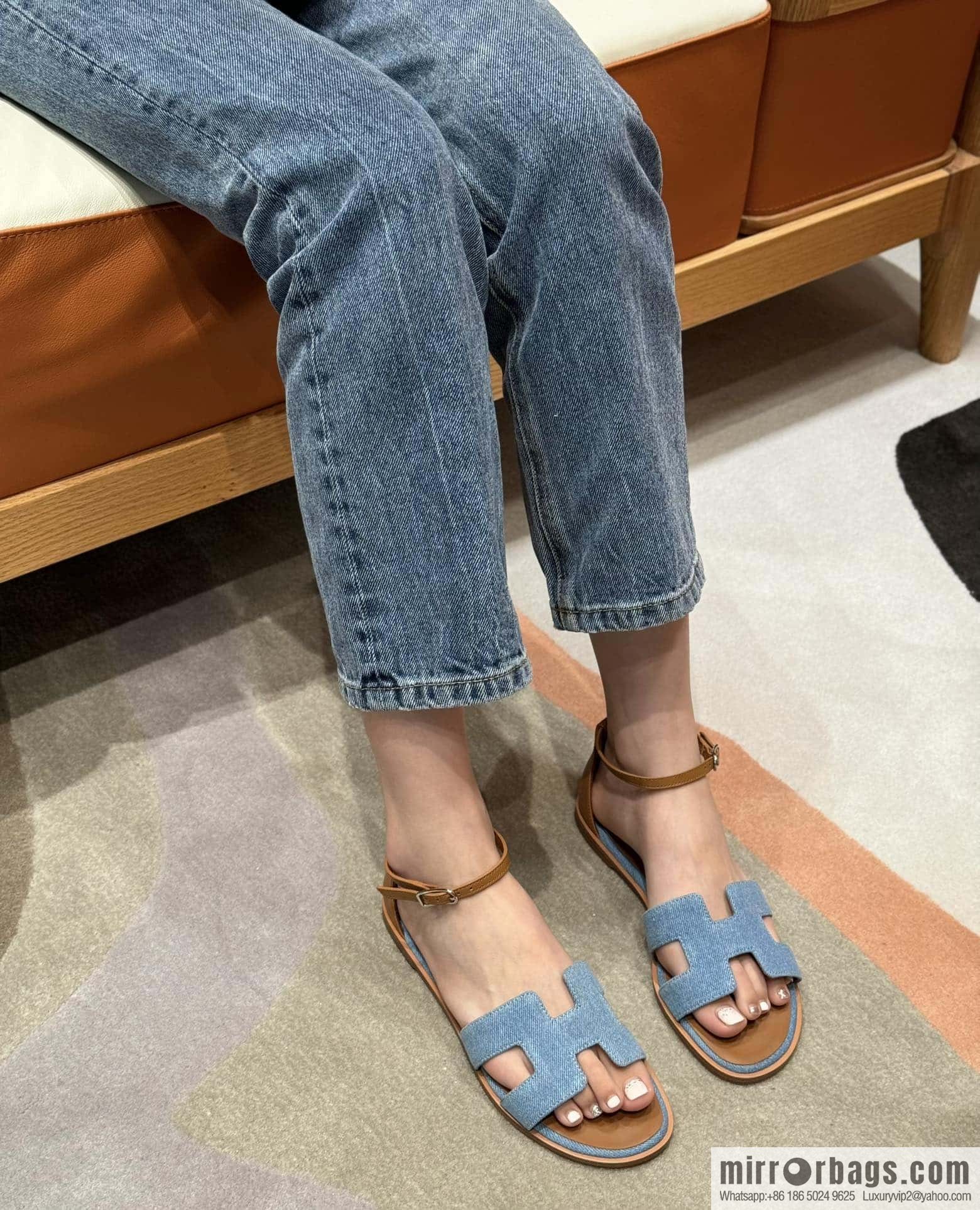 Hermès H's must-wear sandals in spring and summer