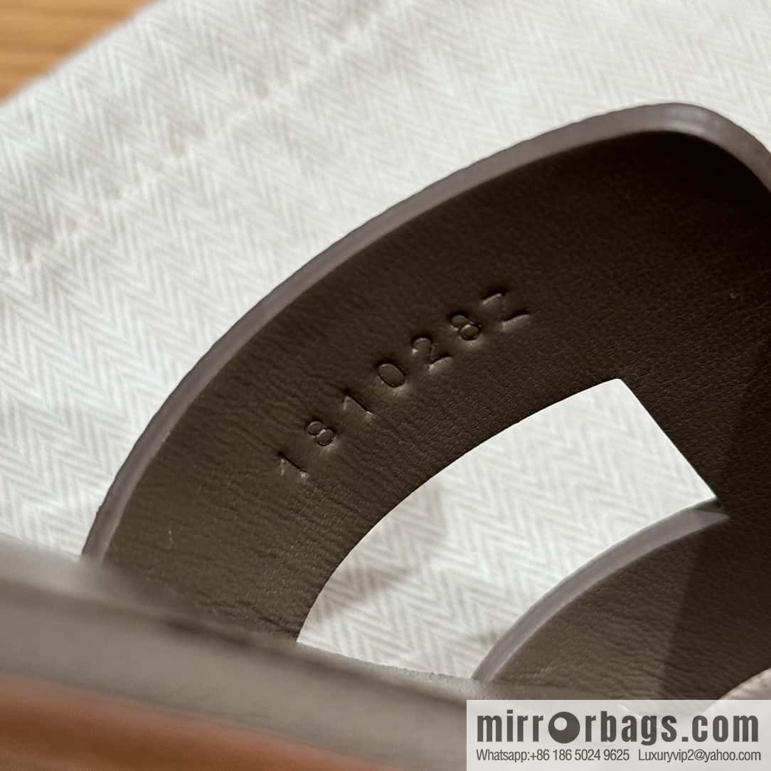 Hermès H's must-wear sandals in spring and summer