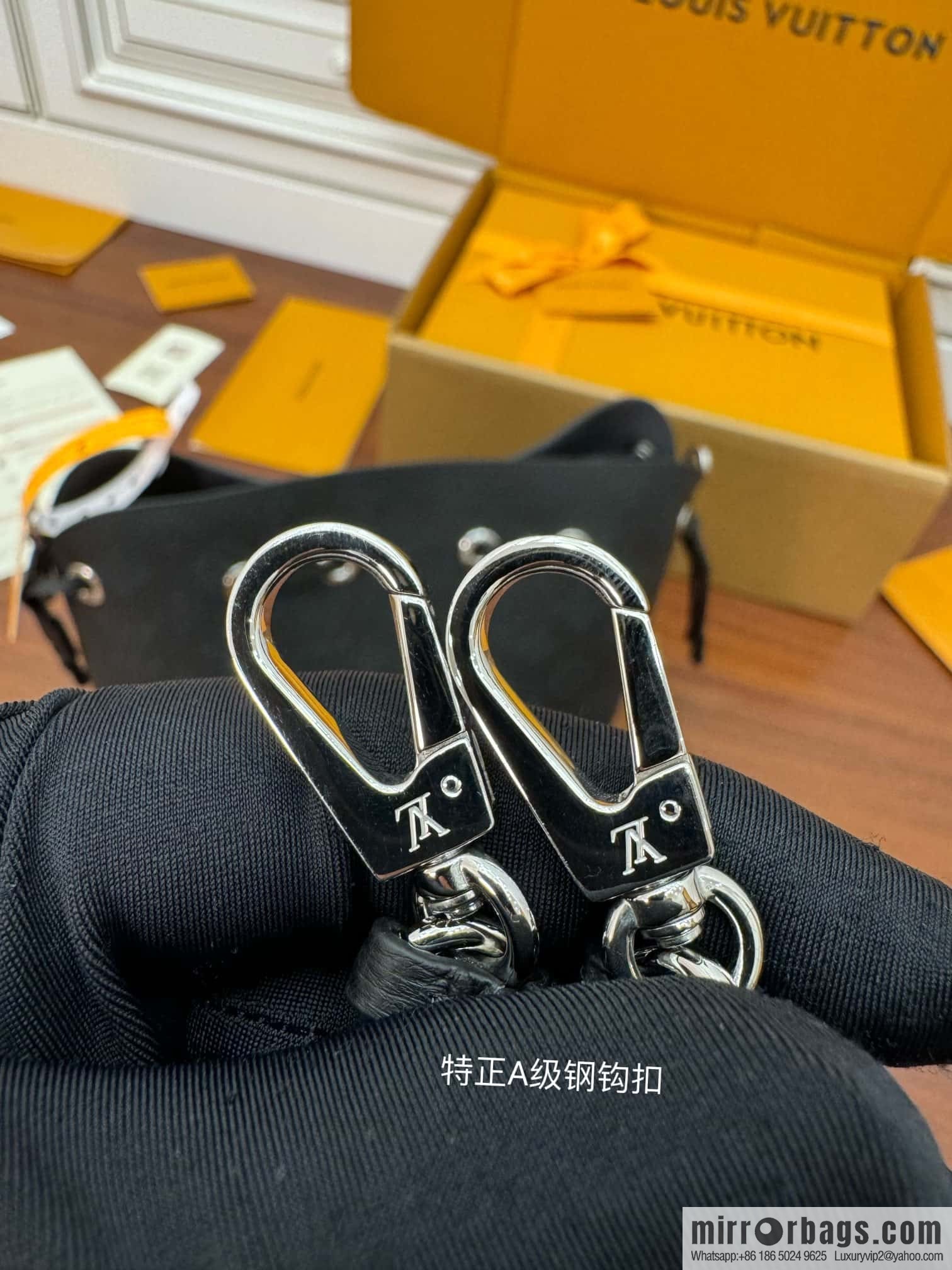 LV M57070 BELLA handbag