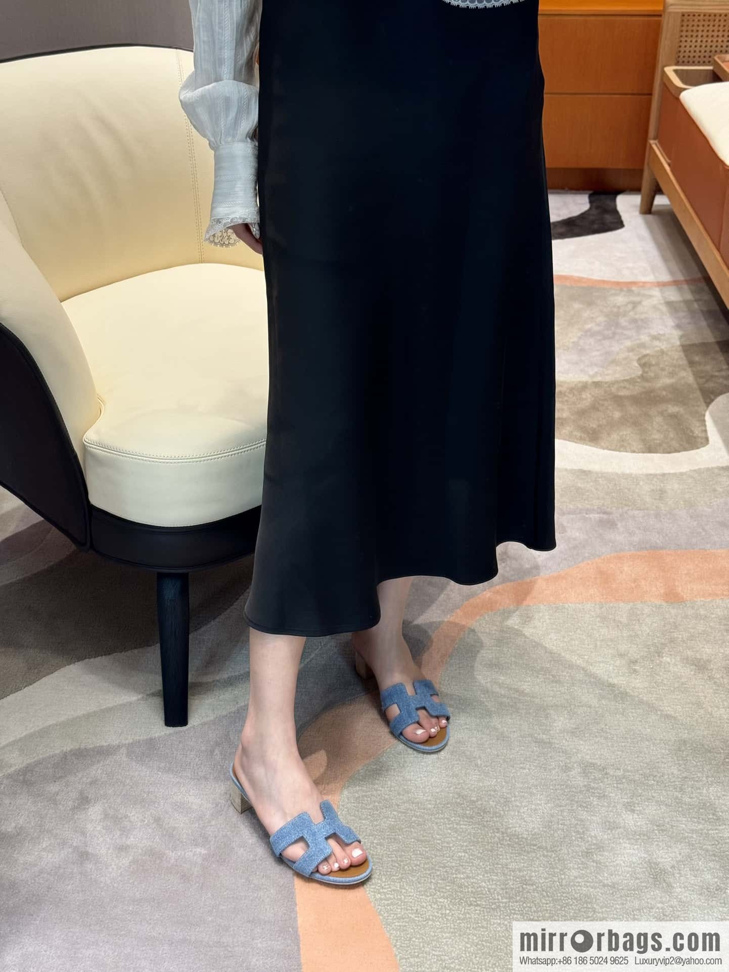 Hermès' latest popular denim high heels