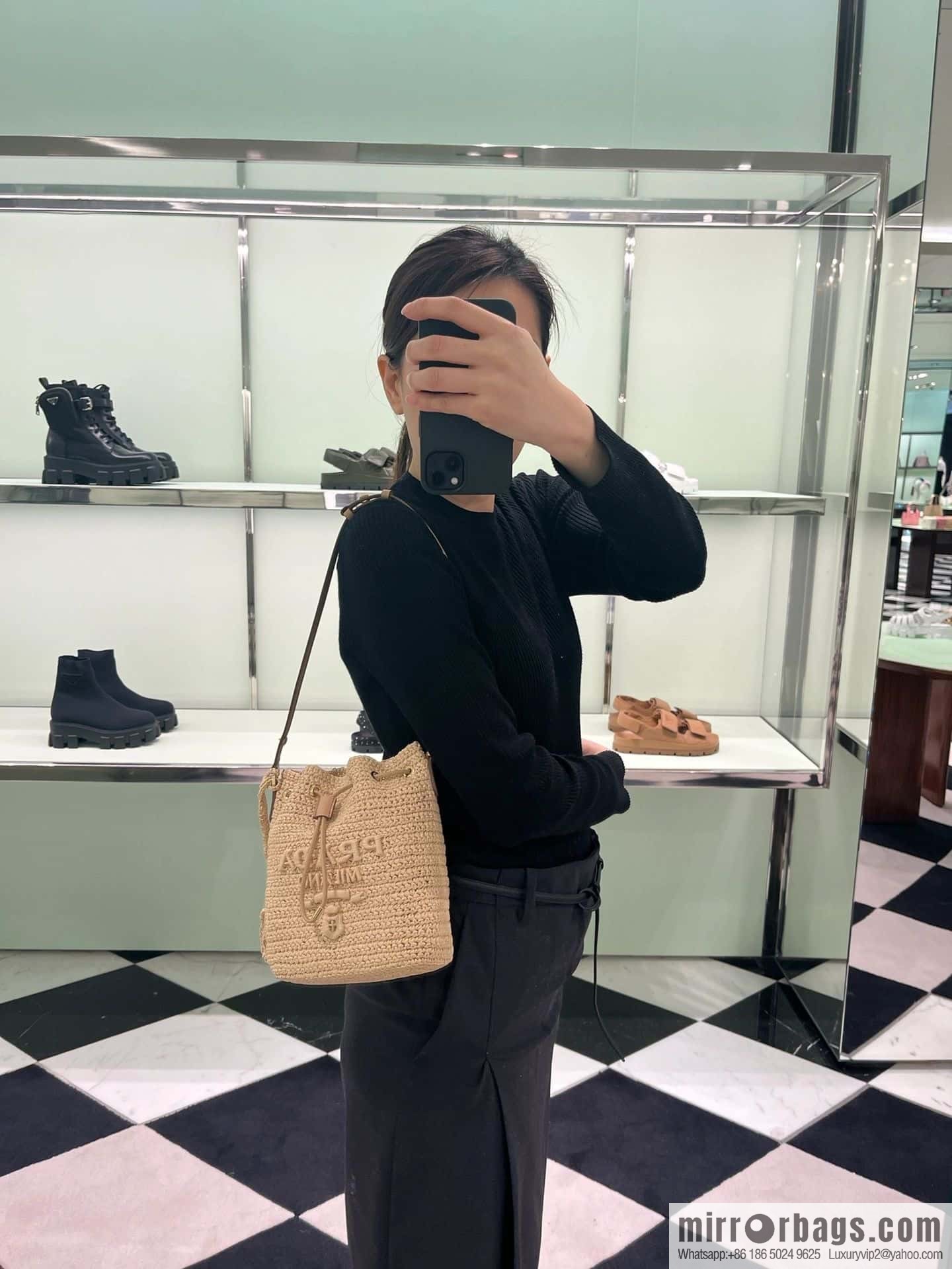 PRADA 🎉 bucket bag 🎉 1BE068