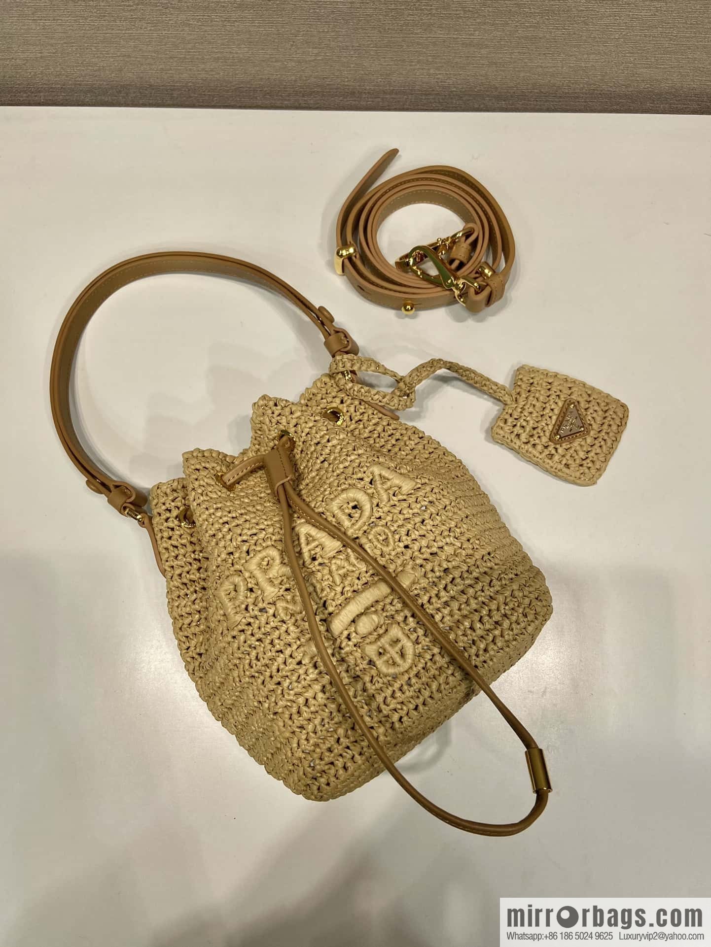 PRADA 🎉 bucket bag 🎉 1BE068