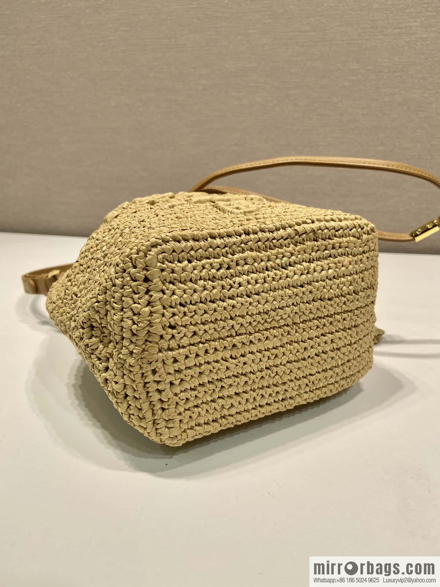 PRADA 🎉 bucket bag 🎉 1BE068