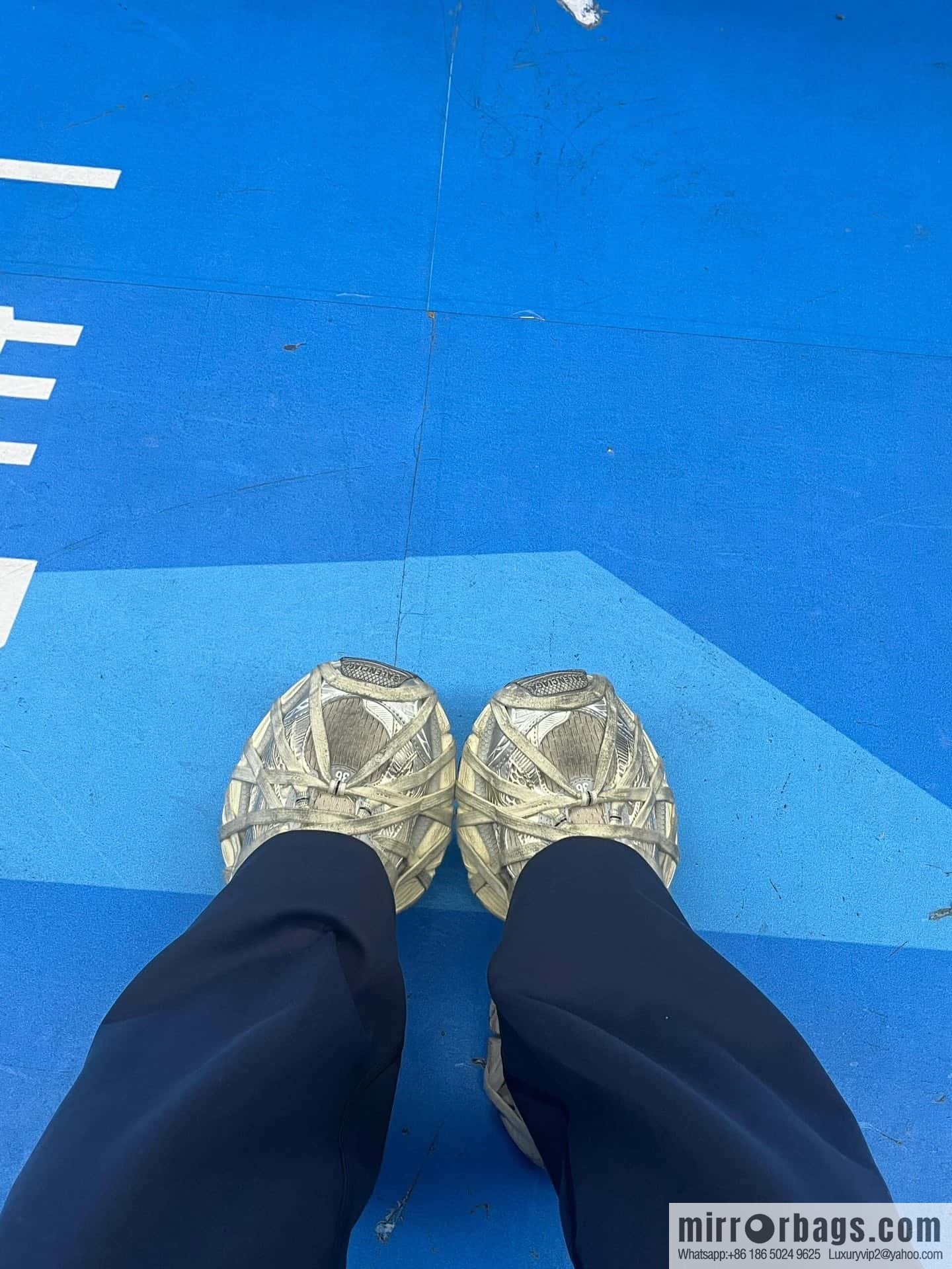 𝐁𝐚𝐥𝐞𝐧𝐜𝐢𝐚𝐠𝐚• 3 𝐗𝐋|||𝟐𝟎𝟐𝟒 retro old sports dad shoes, spider web 🕸️ straps upgrade