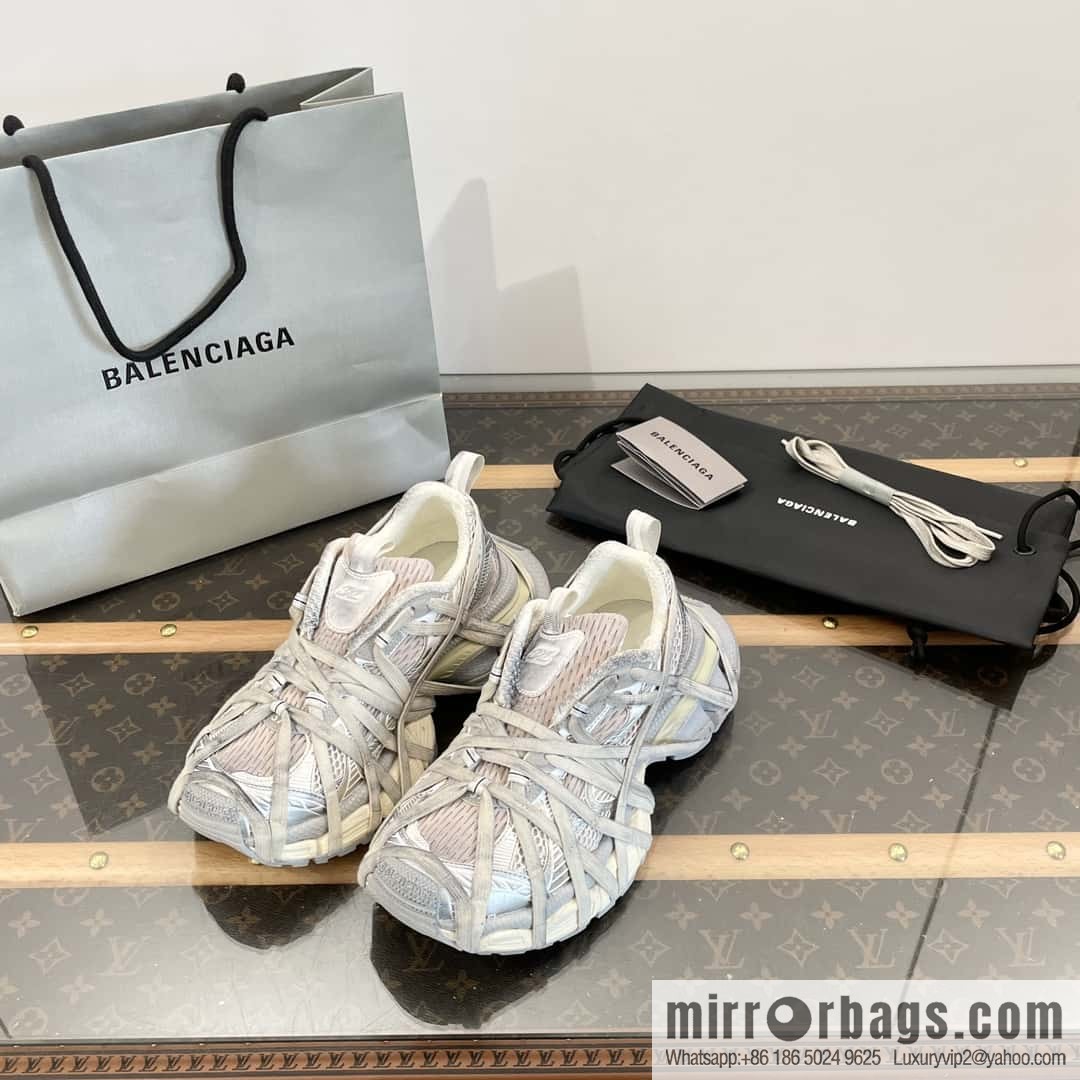 𝐁𝐚𝐥𝐞𝐧𝐜𝐢𝐚𝐠𝐚• 3 𝐗𝐋|||𝟐𝟎𝟐𝟒 retro old sports dad shoes, spider web 🕸️ straps upgrade