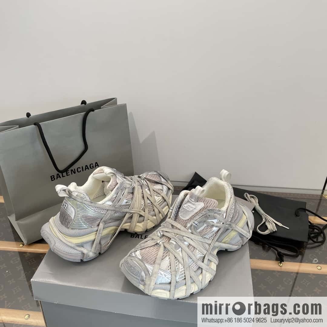 𝐁𝐚𝐥𝐞𝐧𝐜𝐢𝐚𝐠𝐚• 3 𝐗𝐋|||𝟐𝟎𝟐𝟒 retro old sports dad shoes, spider web 🕸️ straps upgrade