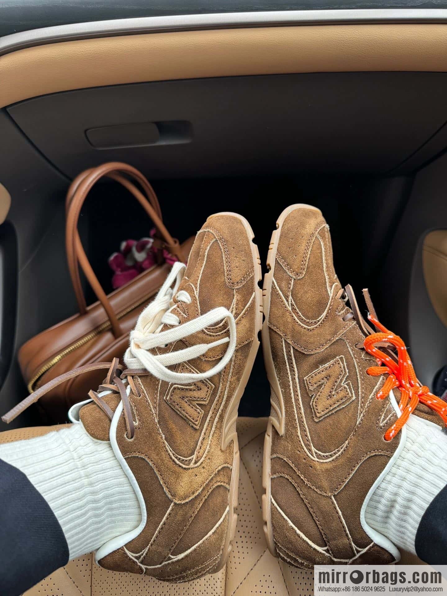 Miu Miu ✖ 𝐍𝐞𝐰 𝐁𝐚𝐥𝐚𝐧𝐜𝐞 𝟓𝟑𝟎 joint model Lace-up Forrest training shoes, football shoes