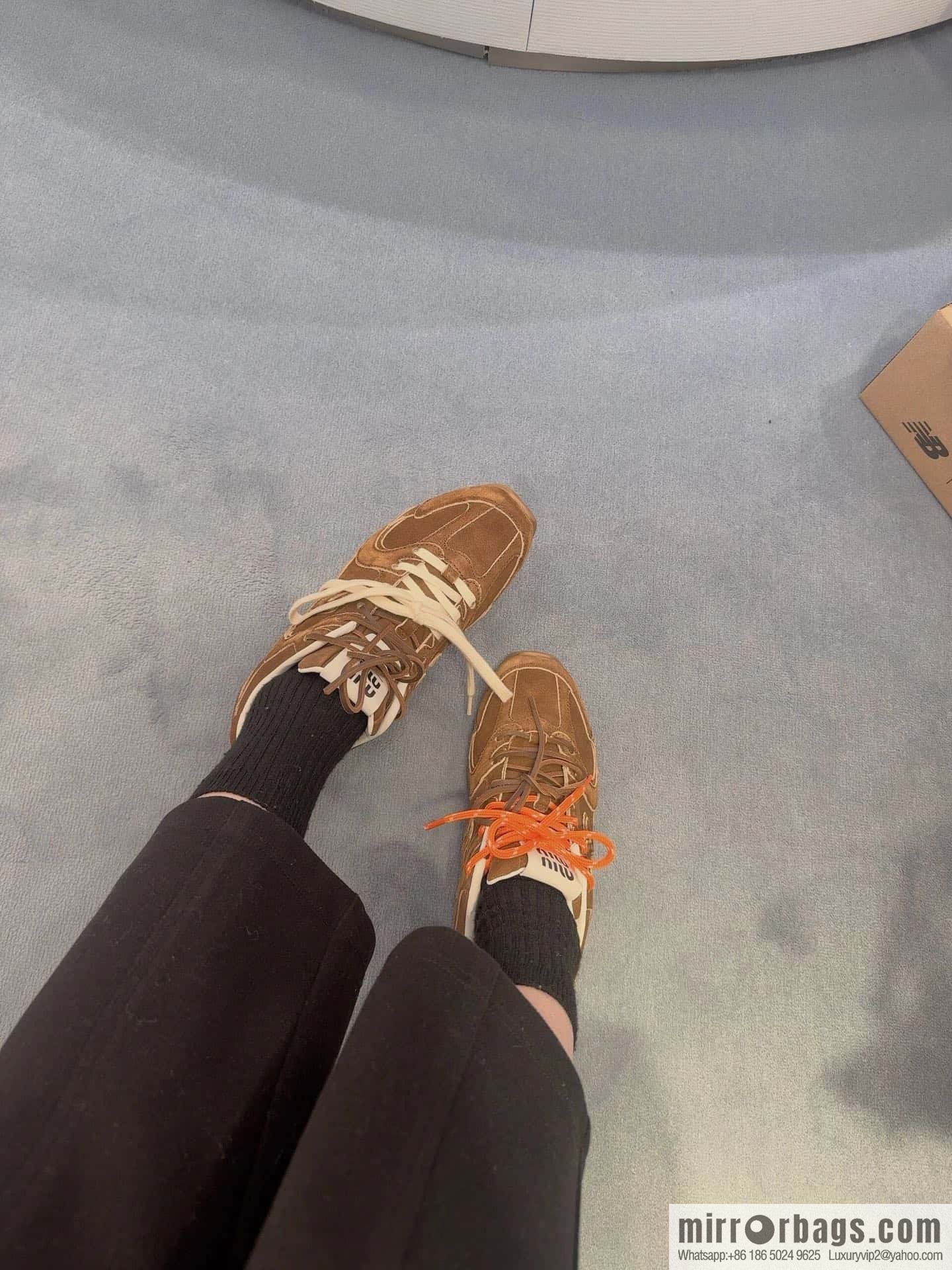 Miu Miu ✖ 𝐍𝐞𝐰 𝐁𝐚𝐥𝐚𝐧𝐜𝐞 𝟓𝟑𝟎 joint model Lace-up Forrest training shoes, football shoes