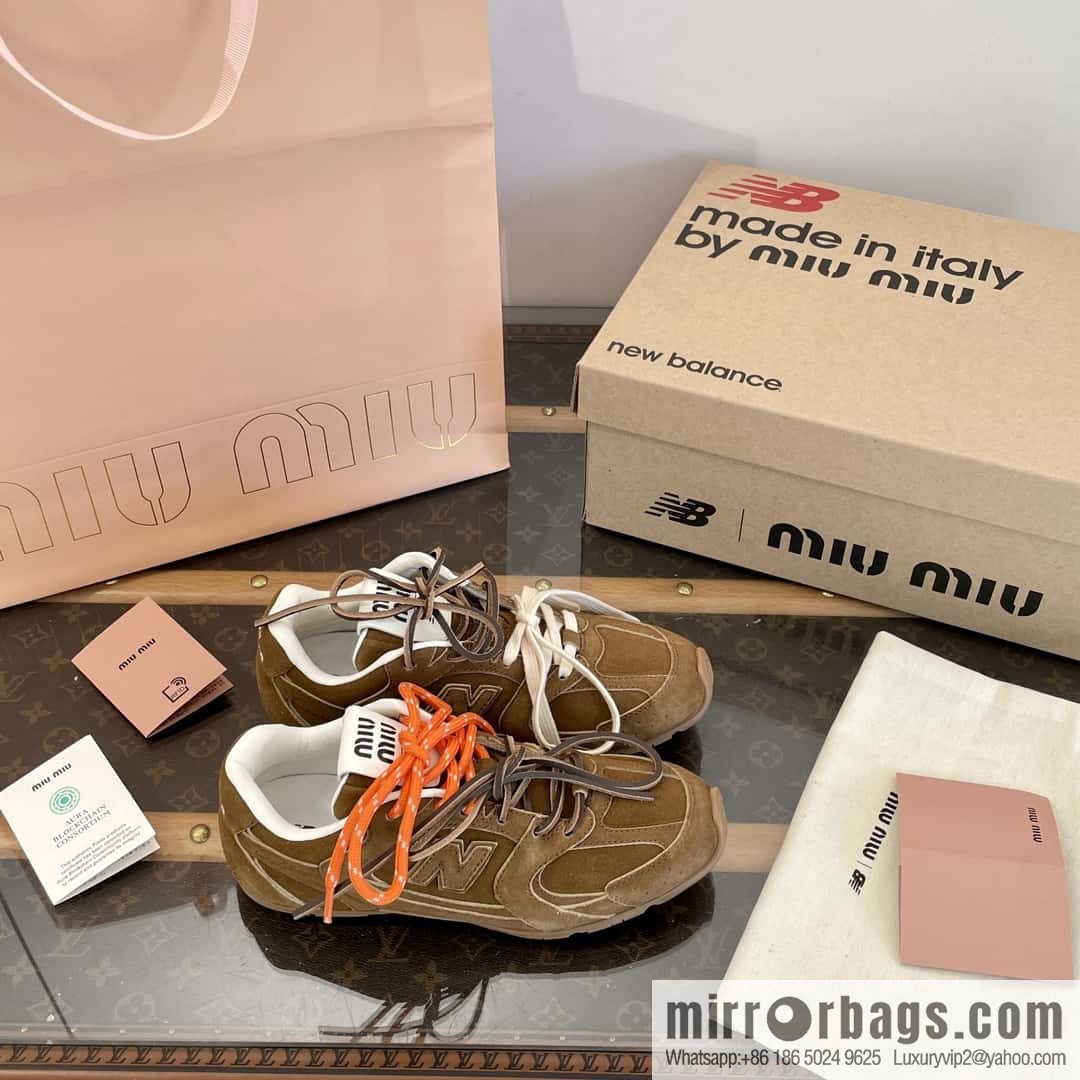 Miu Miu ✖ 𝐍𝐞𝐰 𝐁𝐚𝐥𝐚𝐧𝐜𝐞 𝟓𝟑𝟎 joint model Lace-up Forrest training shoes, football shoes