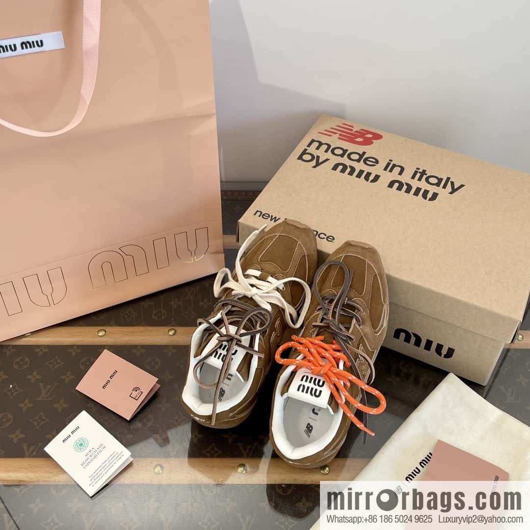 Miu Miu ✖ 𝐍𝐞𝐰 𝐁𝐚𝐥𝐚𝐧𝐜𝐞 𝟓𝟑𝟎 joint model Lace-up Forrest training shoes, football shoes