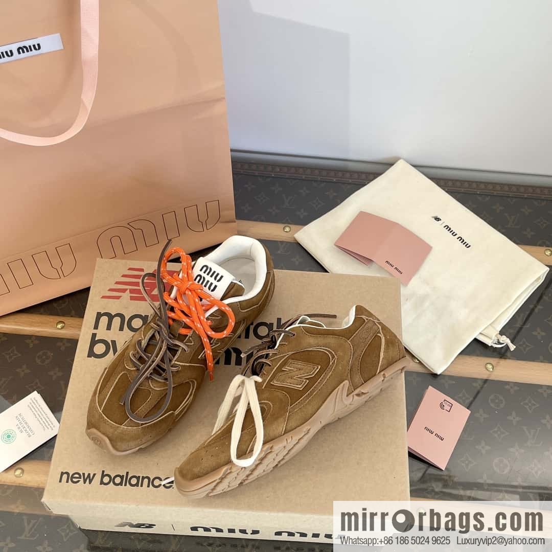 Miu Miu ✖ 𝐍𝐞𝐰 𝐁𝐚𝐥𝐚𝐧𝐜𝐞 𝟓𝟑𝟎 joint model Lace-up Forrest training shoes, football shoes