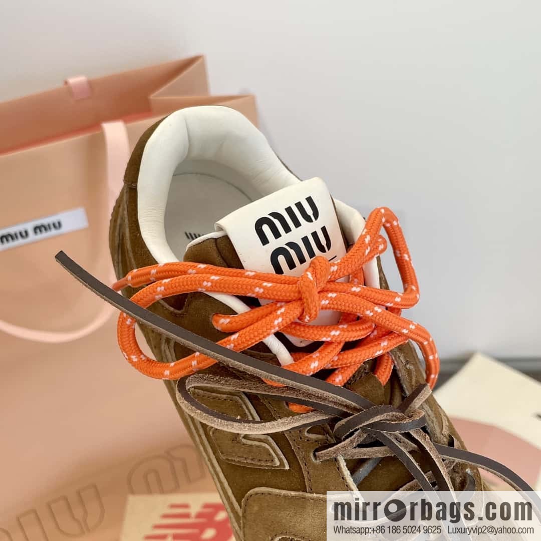 Miu Miu ✖ 𝐍𝐞𝐰 𝐁𝐚𝐥𝐚𝐧𝐜𝐞 𝟓𝟑𝟎 joint model Lace-up Forrest training shoes, football shoes