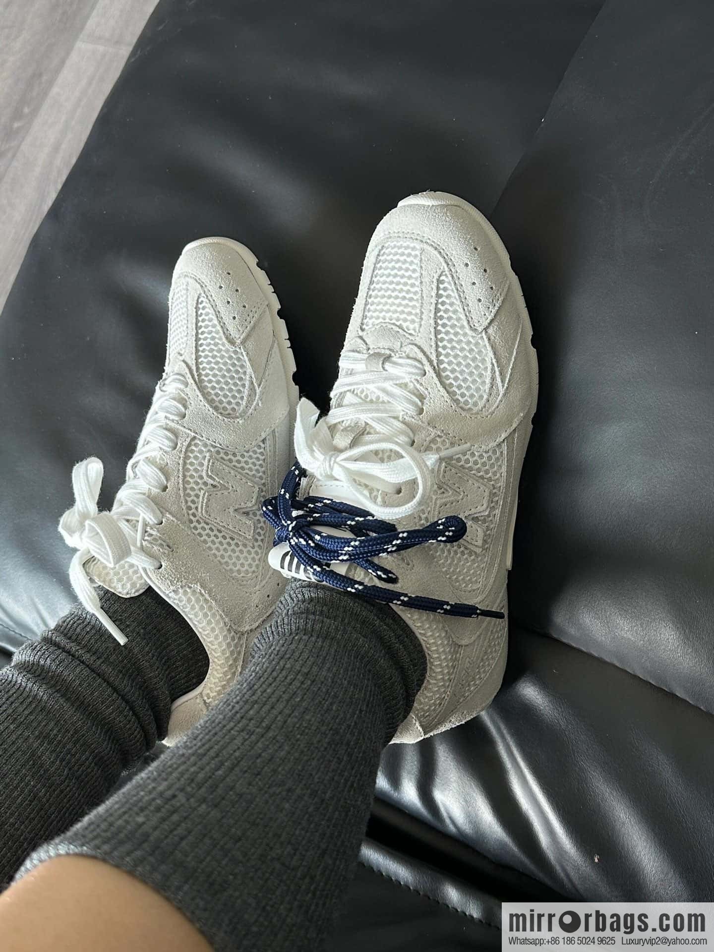 Miu Miu ✖ 𝐍𝐞𝐰 𝐁𝐚𝐥𝐚𝐧𝐜𝐞 𝟓𝟑𝟎 joint model Lace-up Forrest training shoes, football shoes