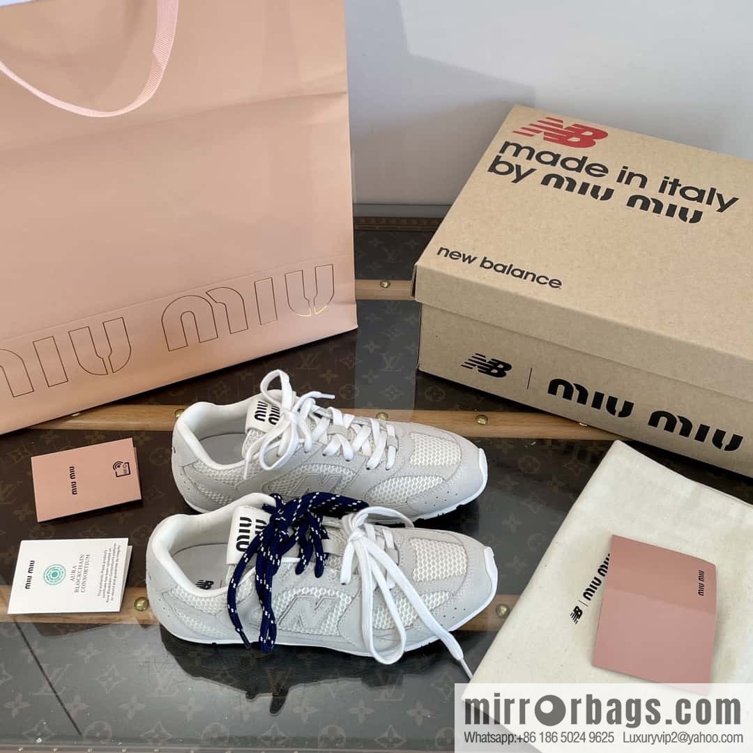 Miu Miu ✖ 𝐍𝐞𝐰 𝐁𝐚𝐥𝐚𝐧𝐜𝐞 𝟓𝟑𝟎 joint model Lace-up Forrest training shoes, football shoes