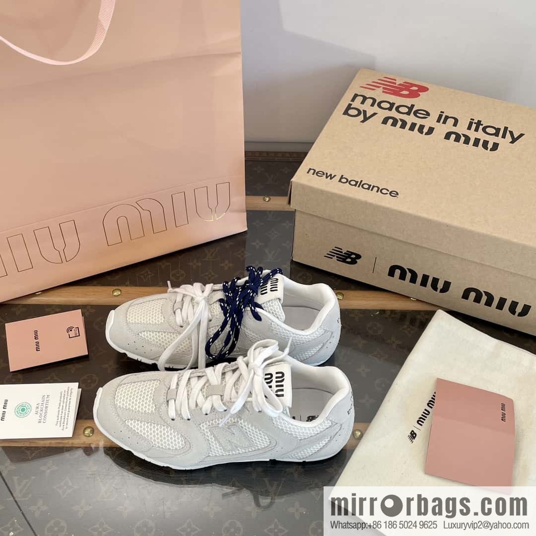 Miu Miu ✖ 𝐍𝐞𝐰 𝐁𝐚𝐥𝐚𝐧𝐜𝐞 𝟓𝟑𝟎 joint model Lace-up Forrest training shoes, football shoes