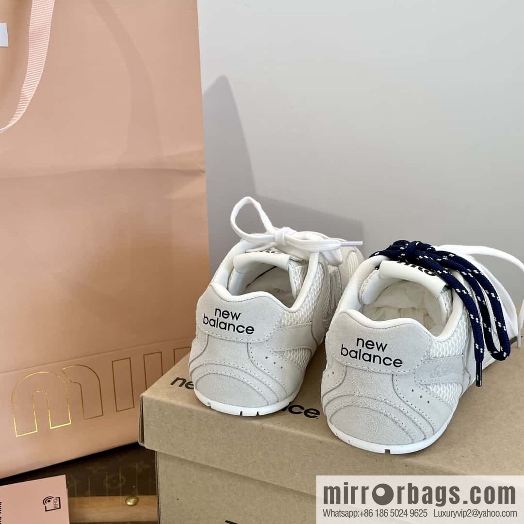Miu Miu ✖ 𝐍𝐞𝐰 𝐁𝐚𝐥𝐚𝐧𝐜𝐞 𝟓𝟑𝟎 joint model Lace-up Forrest training shoes, football shoes