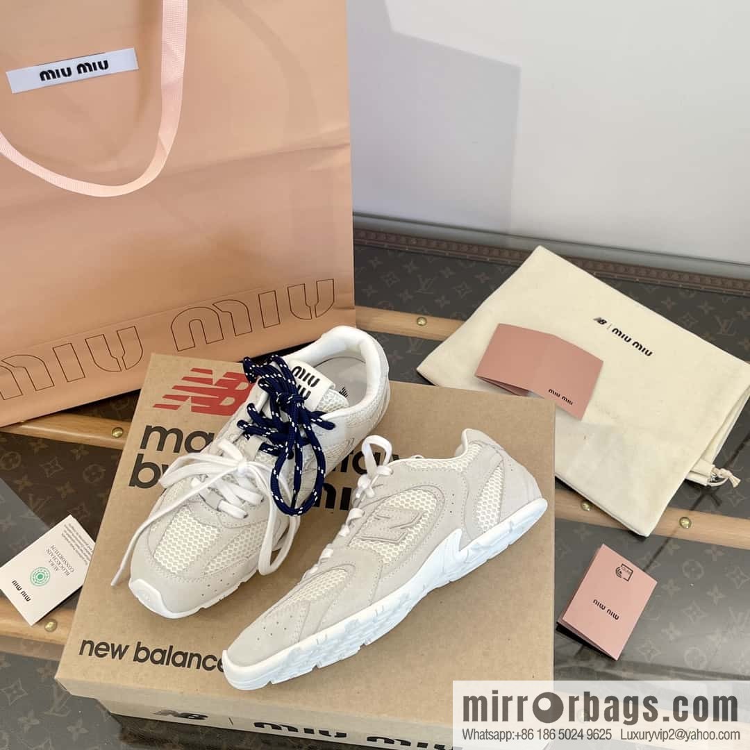Miu Miu ✖ 𝐍𝐞𝐰 𝐁𝐚𝐥𝐚𝐧𝐜𝐞 𝟓𝟑𝟎 joint model Lace-up Forrest training shoes, football shoes