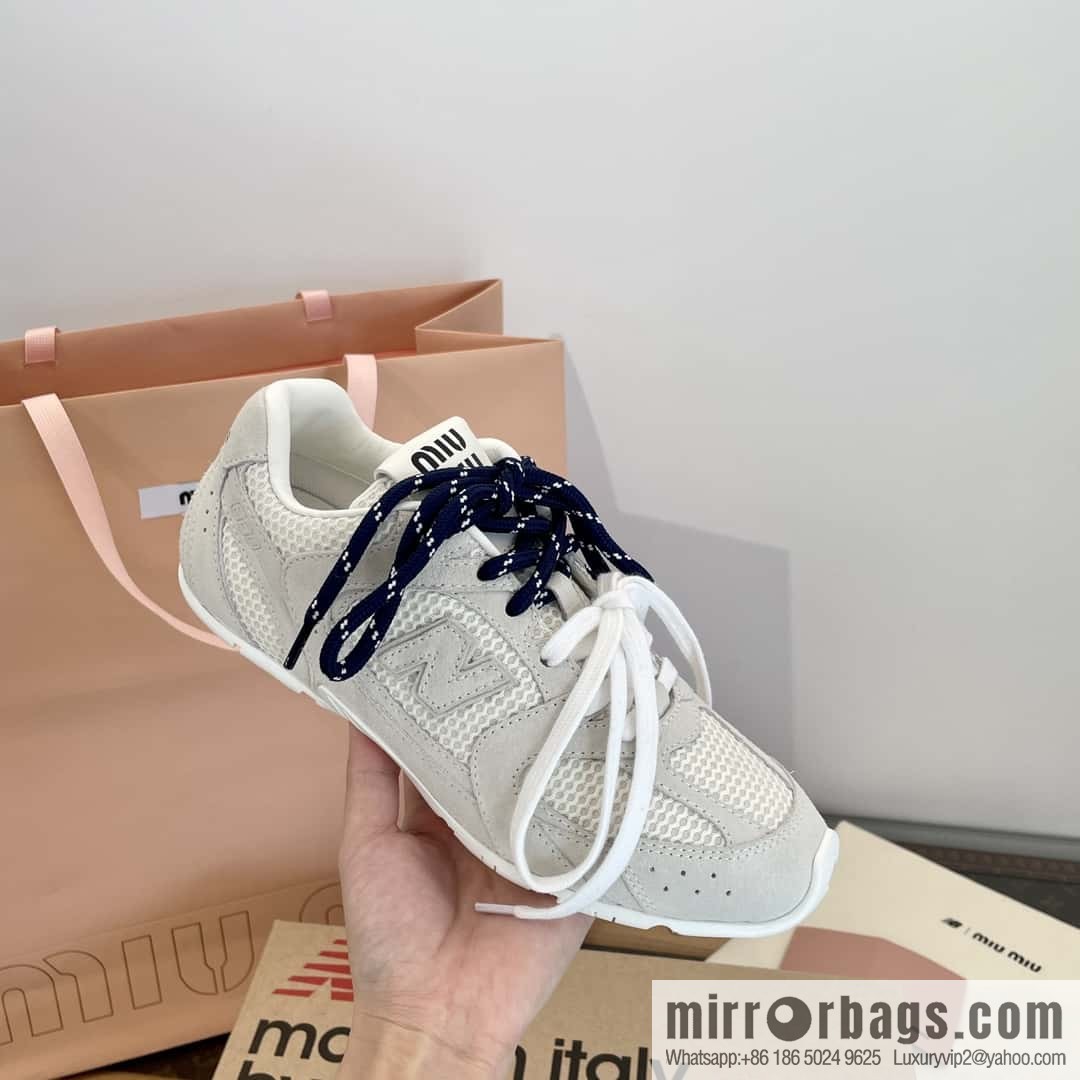 Miu Miu ✖ 𝐍𝐞𝐰 𝐁𝐚𝐥𝐚𝐧𝐜𝐞 𝟓𝟑𝟎 joint model Lace-up Forrest training shoes, football shoes