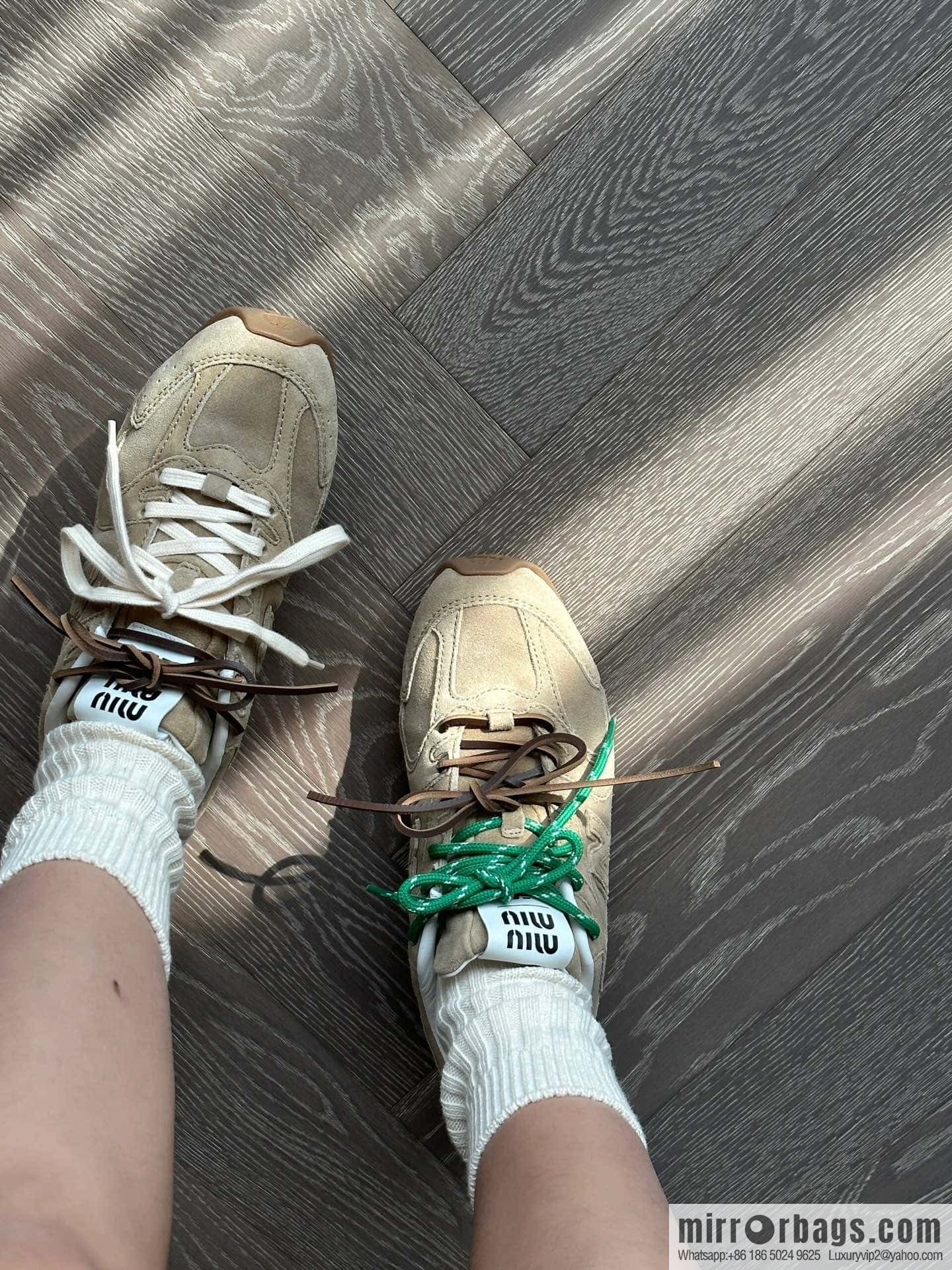 Miu Miu ✖ 𝐍𝐞𝐰 𝐁𝐚𝐥𝐚𝐧𝐜𝐞 𝟓𝟑𝟎 joint model Lace-up Forrest training shoes, football shoes