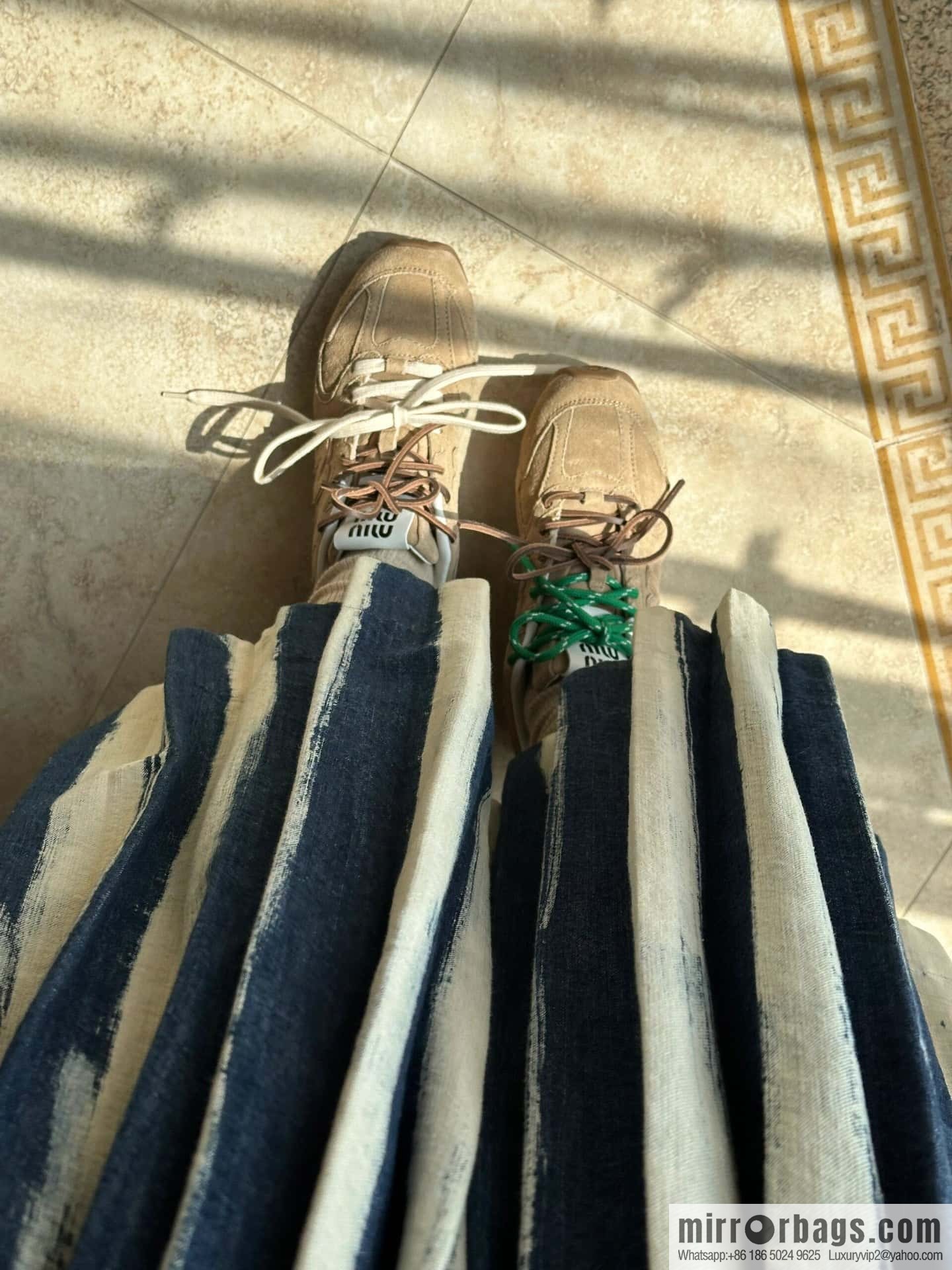 Miu Miu ✖ 𝐍𝐞𝐰 𝐁𝐚𝐥𝐚𝐧𝐜𝐞 𝟓𝟑𝟎 joint model Lace-up Forrest training shoes, football shoes