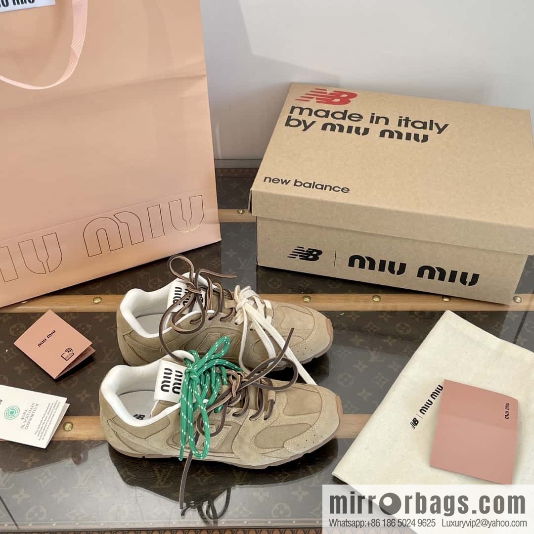 Miu Miu ✖ 𝐍𝐞𝐰 𝐁𝐚𝐥𝐚𝐧𝐜𝐞 𝟓𝟑𝟎 joint model Lace-up Forrest training shoes, football shoes