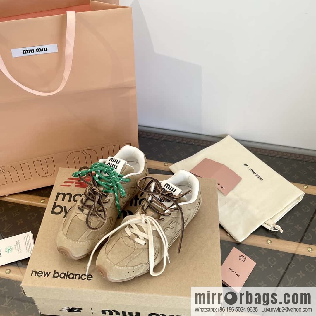 Miu Miu ✖ 𝐍𝐞𝐰 𝐁𝐚𝐥𝐚𝐧𝐜𝐞 𝟓𝟑𝟎 joint model Lace-up Forrest training shoes, football shoes