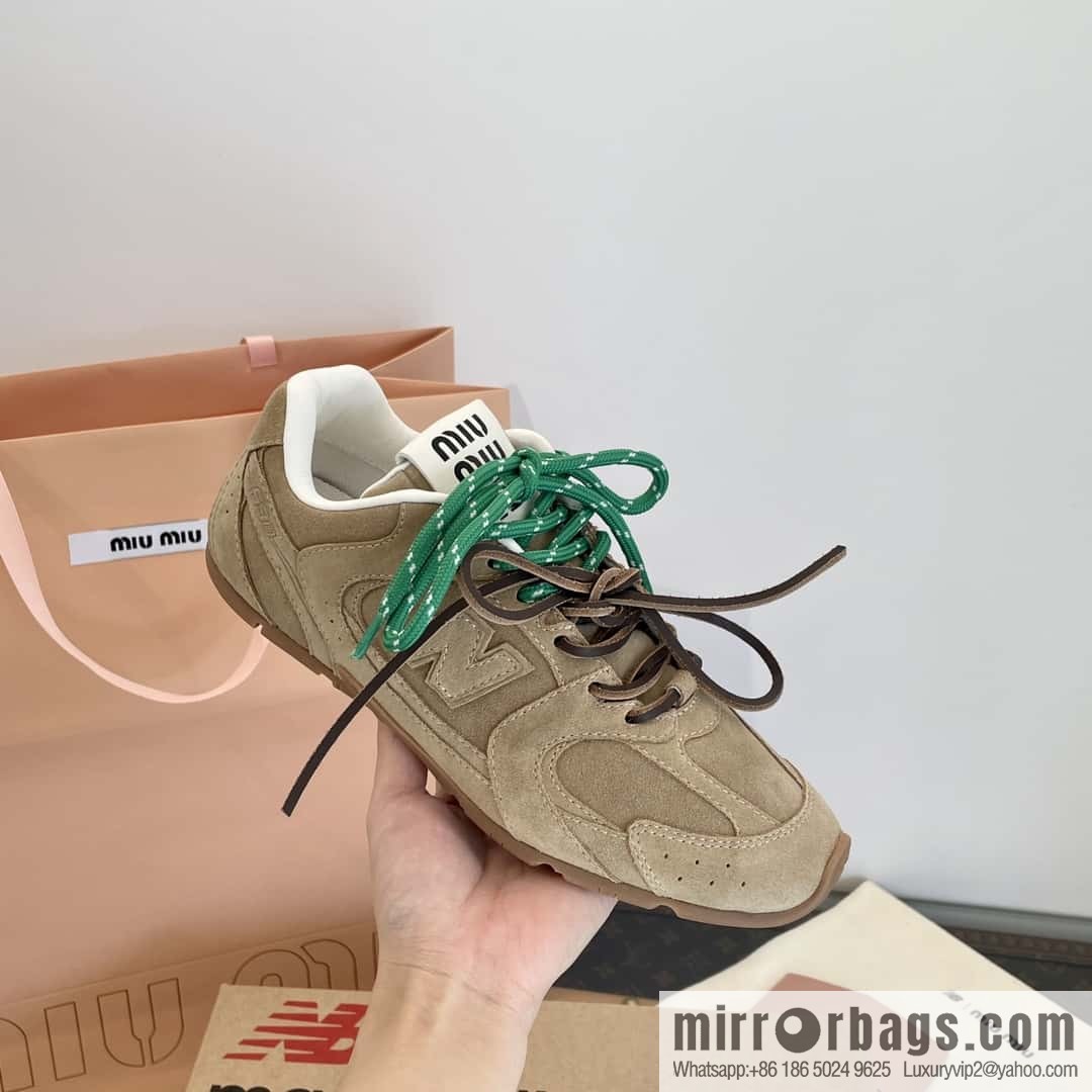 Miu Miu ✖ 𝐍𝐞𝐰 𝐁𝐚𝐥𝐚𝐧𝐜𝐞 𝟓𝟑𝟎 joint model Lace-up Forrest training shoes, football shoes