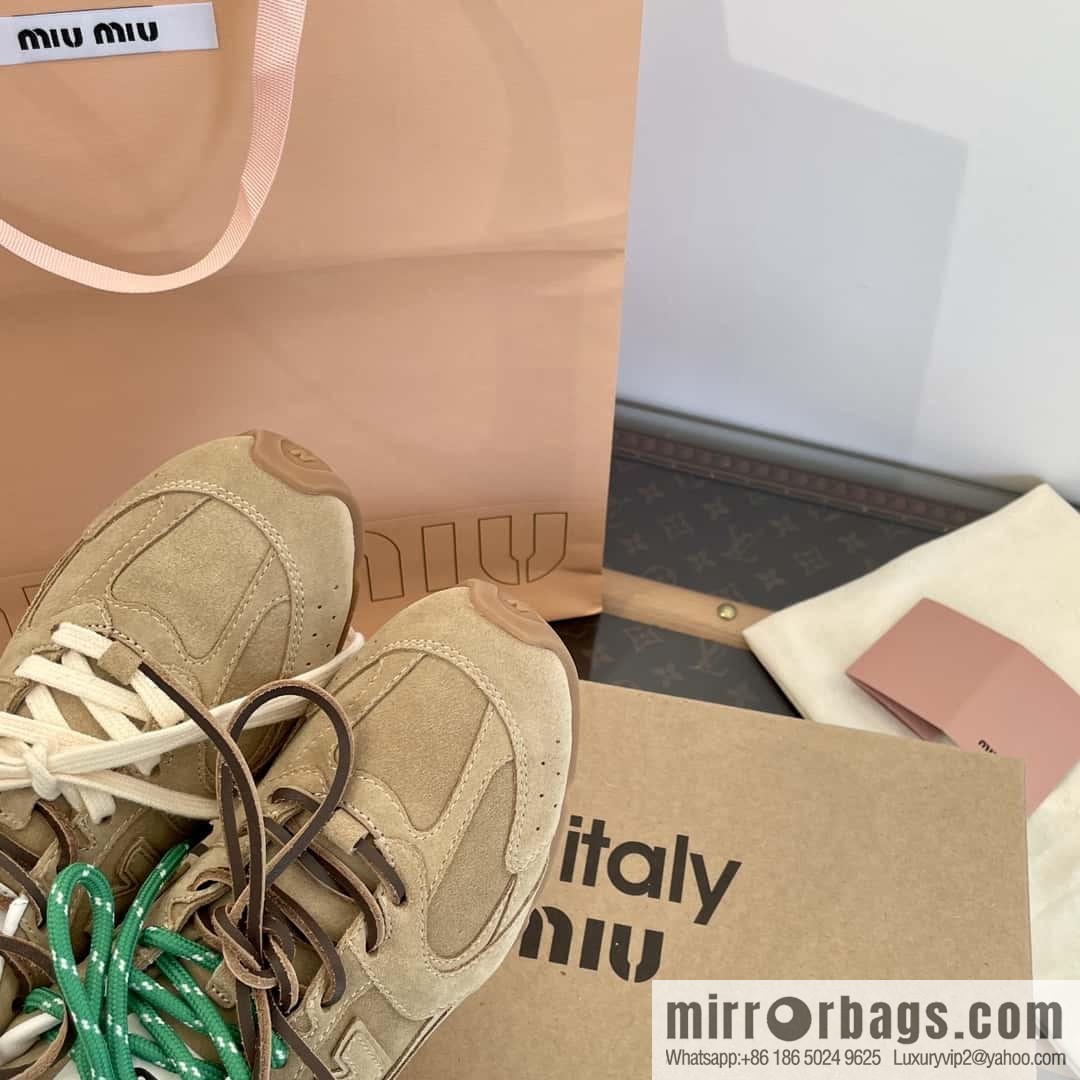 Miu Miu ✖ 𝐍𝐞𝐰 𝐁𝐚𝐥𝐚𝐧𝐜𝐞 𝟓𝟑𝟎 joint model Lace-up Forrest training shoes, football shoes