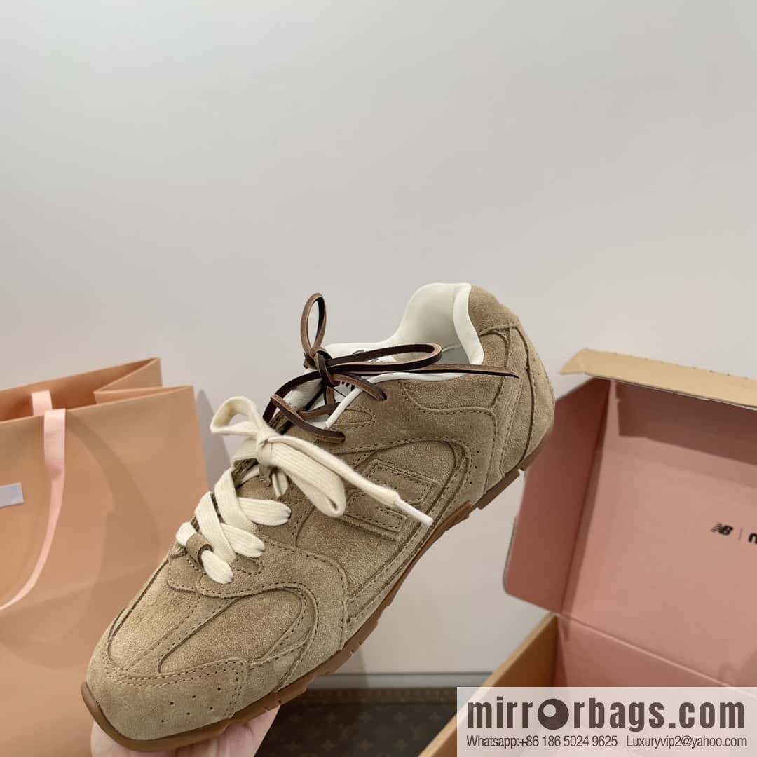 Miu Miu ✖ 𝐍𝐞𝐰 𝐁𝐚𝐥𝐚𝐧𝐜𝐞 𝟓𝟑𝟎 joint model Lace-up Forrest training shoes, football shoes