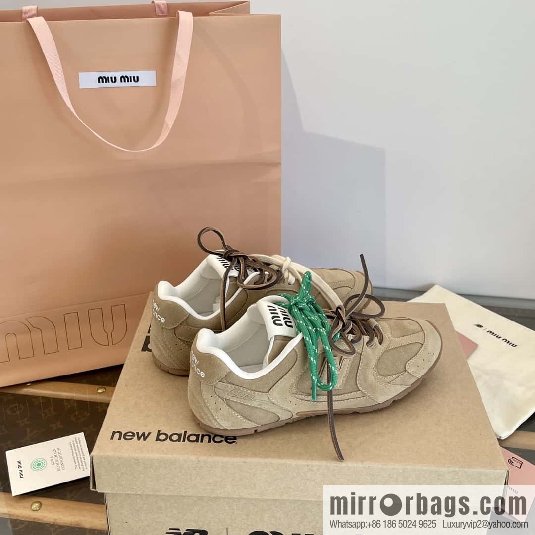 Miu Miu ✖ 𝐍𝐞𝐰 𝐁𝐚𝐥𝐚𝐧𝐜𝐞 𝟓𝟑𝟎 joint model Lace-up Forrest training shoes, football shoes