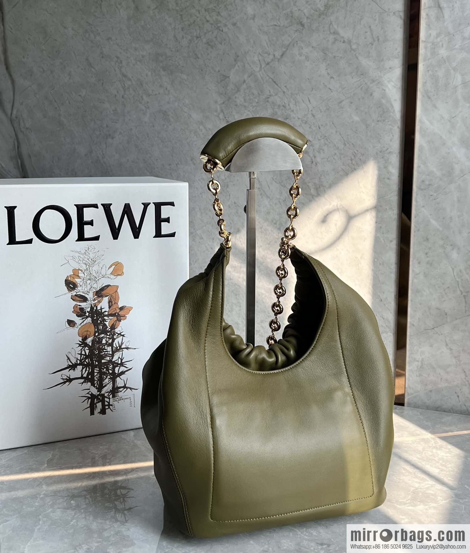 LOEWE Squeezed Underarm Bag 0701 olive green 29.5CM