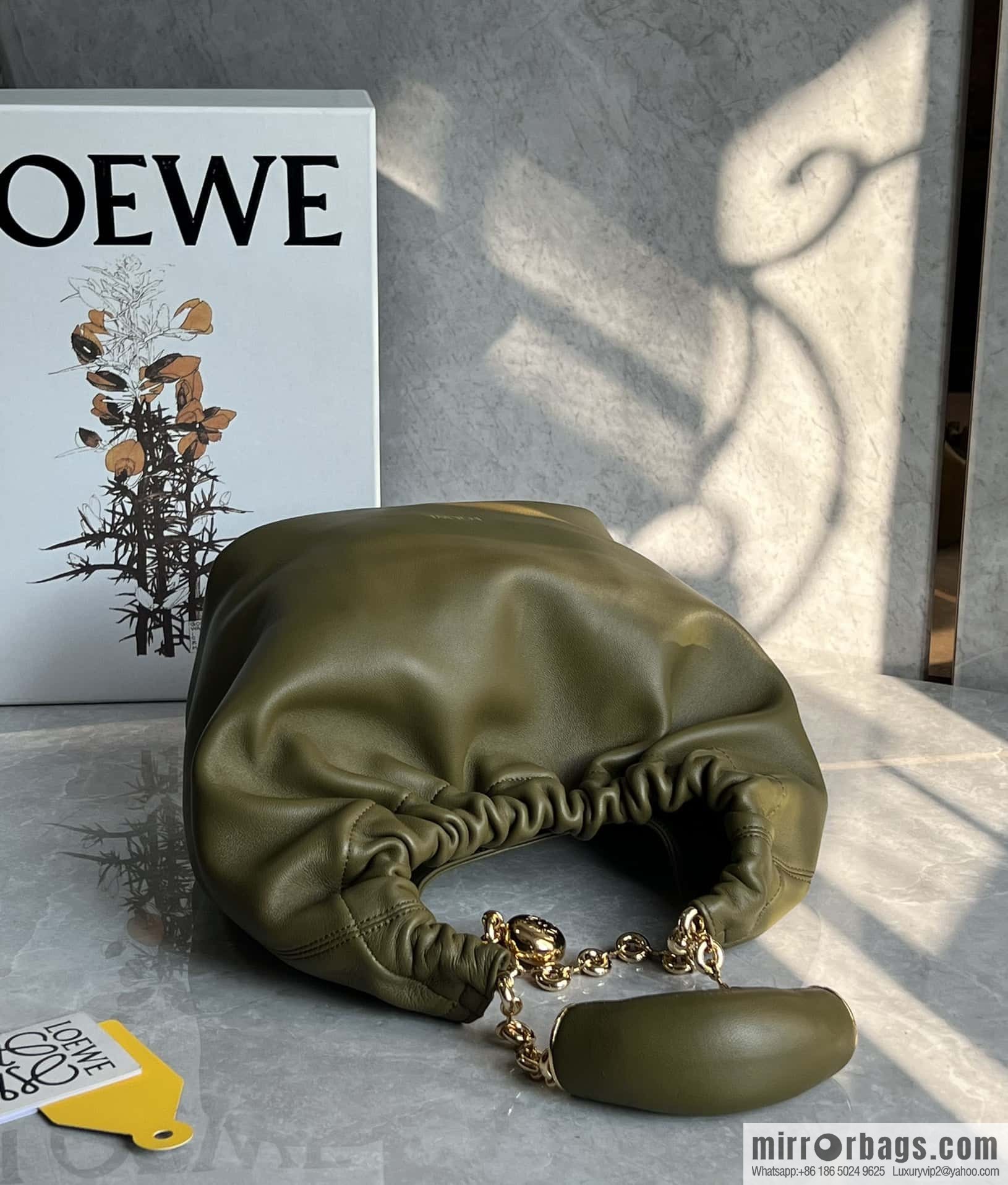 LOEWE Squeezed Underarm Bag 0701 olive green 29.5CM