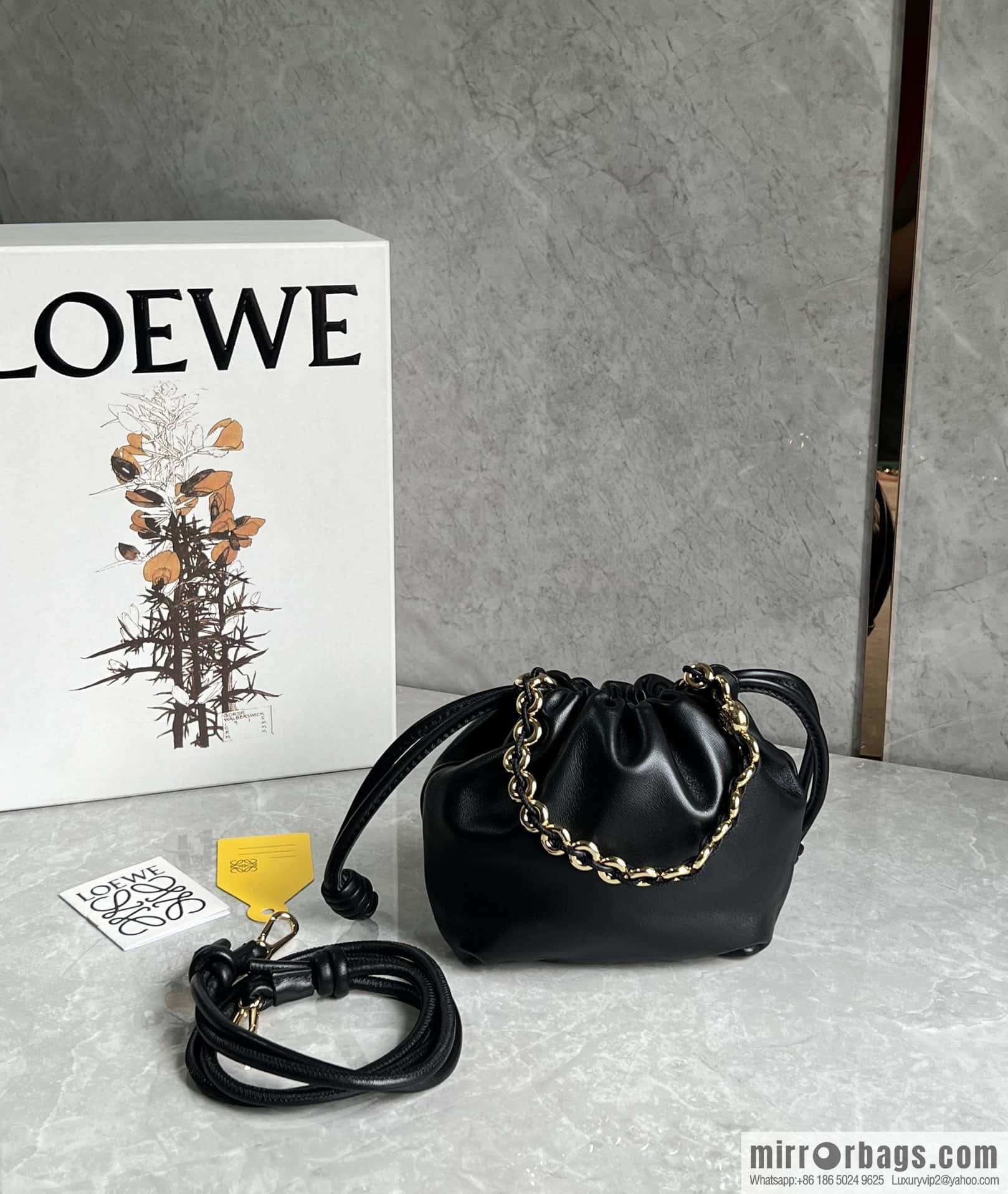 LOEWE Flamenco Purse 0704 black 23cm