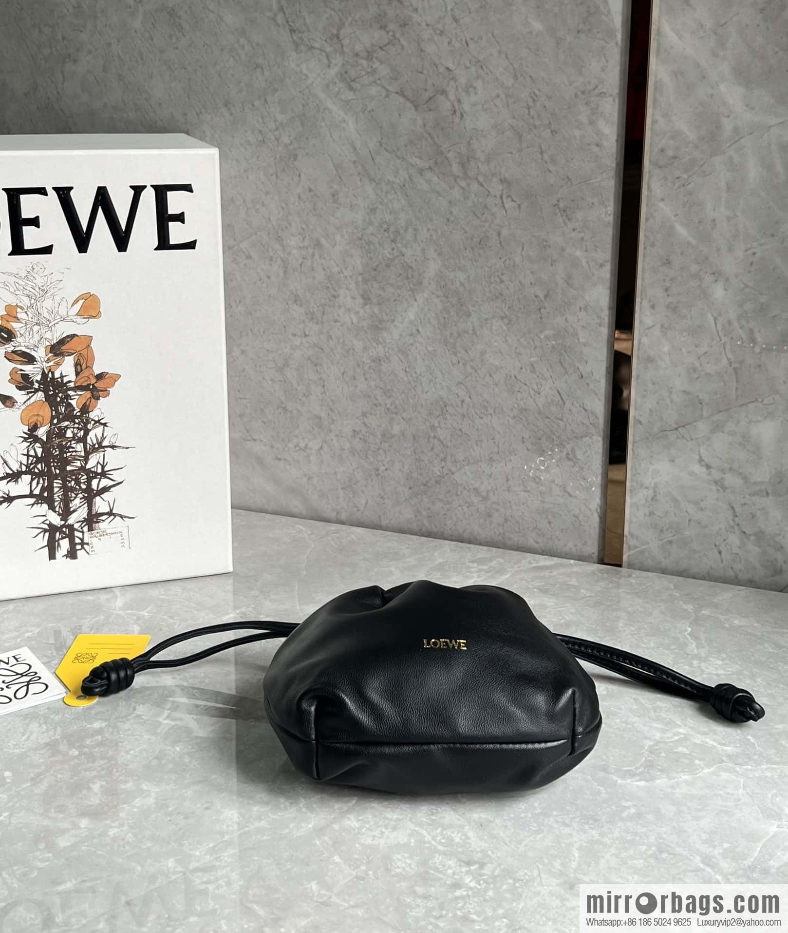 LOEWE Flamenco Purse 0704 black 23cm