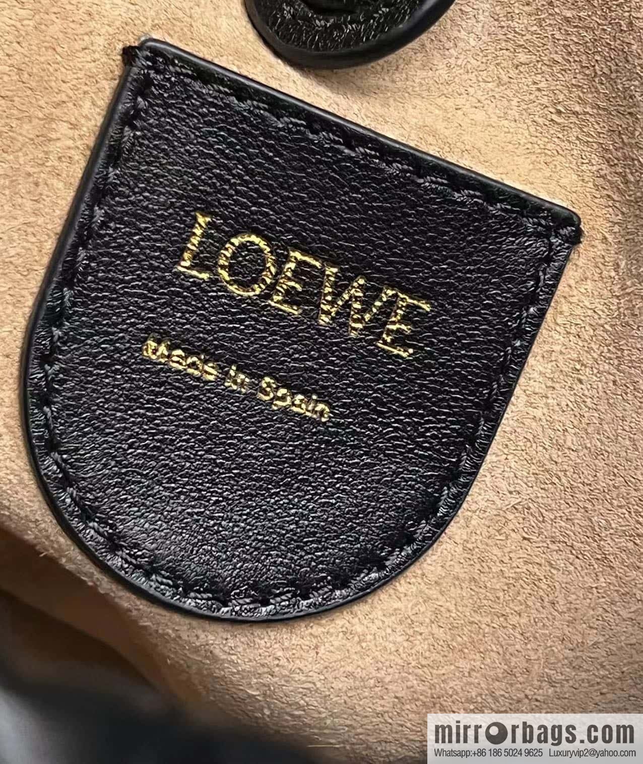 LOEWE Flamenco Purse 0704 black 23cm