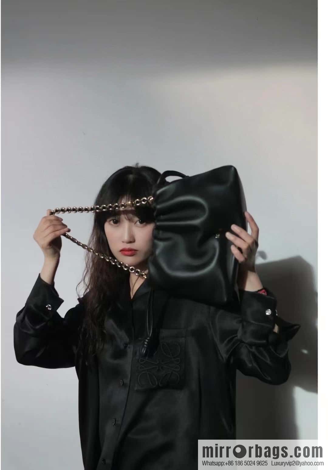 LOEWE Flamenco Purse 0803 black 30cm