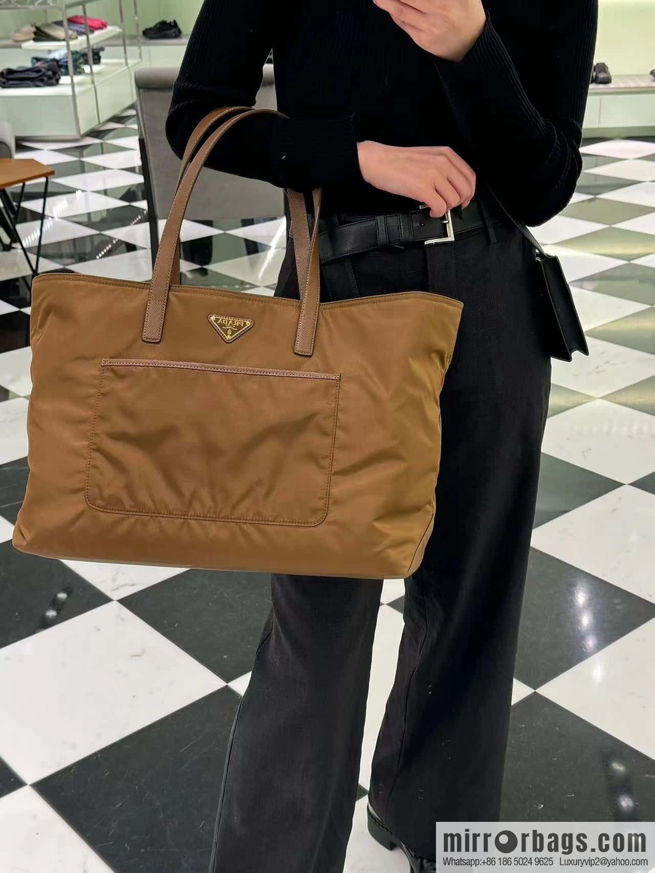 PRADA 🎉 new tote bag 🎉 1BG527 cork color