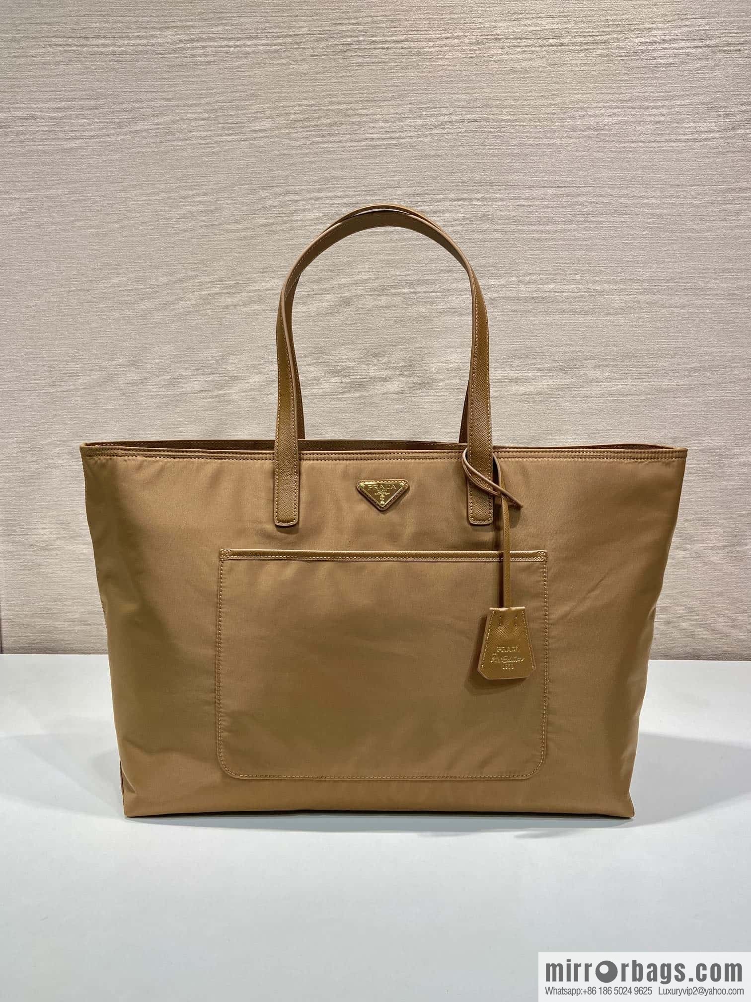 PRADA 🎉 new tote bag 🎉 1BG527 cork color
