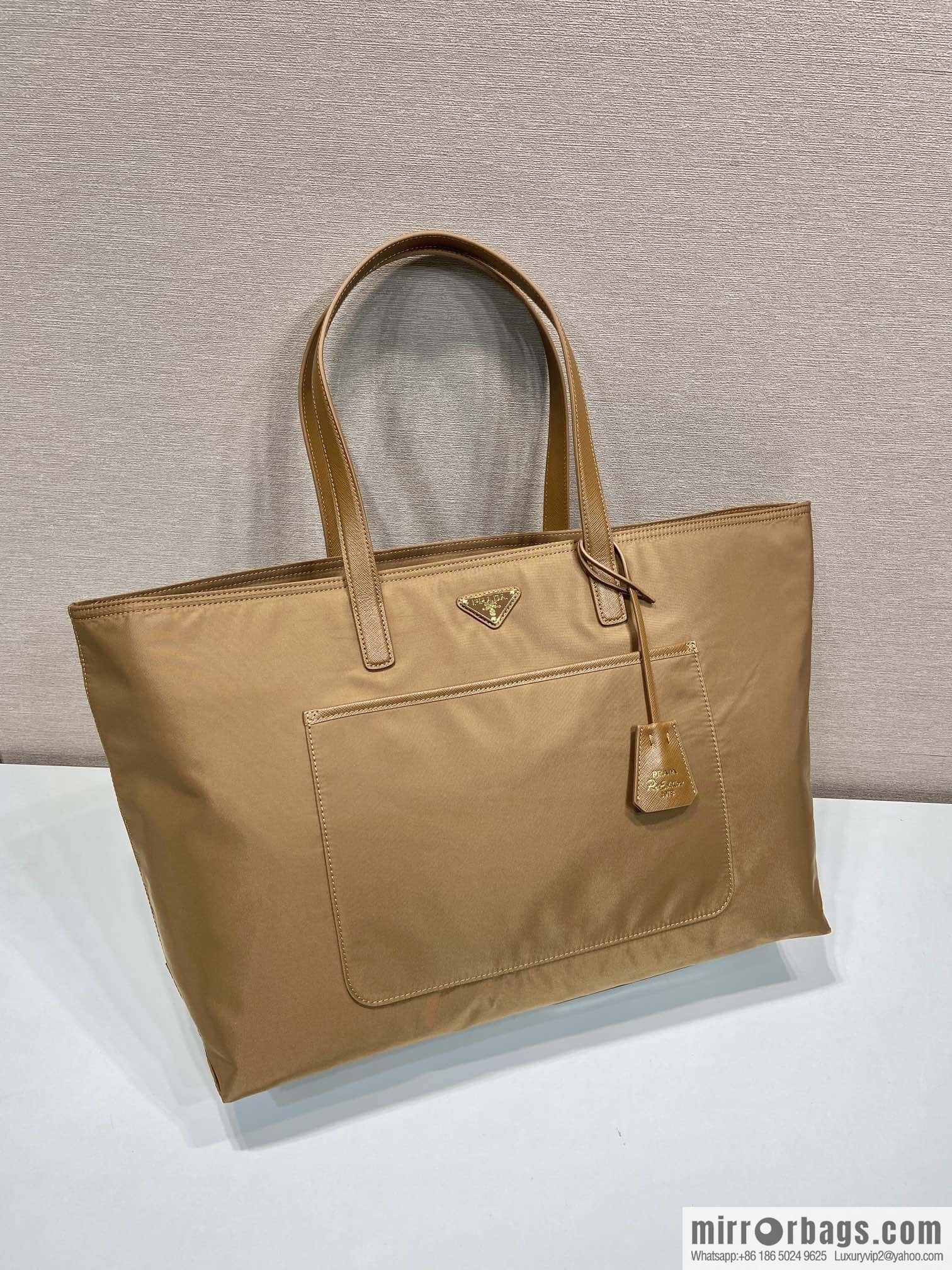 PRADA 🎉 new tote bag 🎉 1BG527 cork color