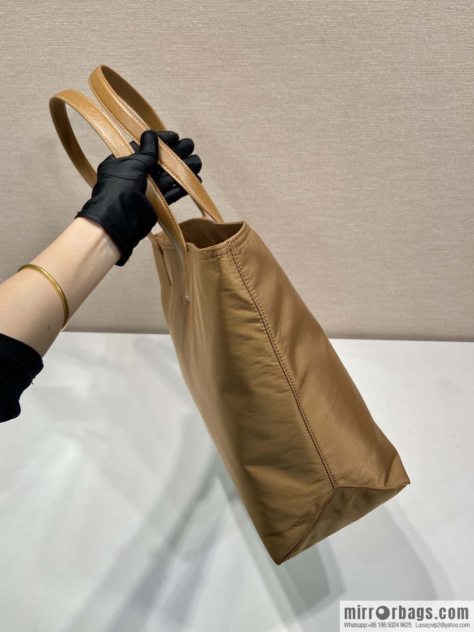 PRADA 🎉 new tote bag 🎉 1BG527 cork color