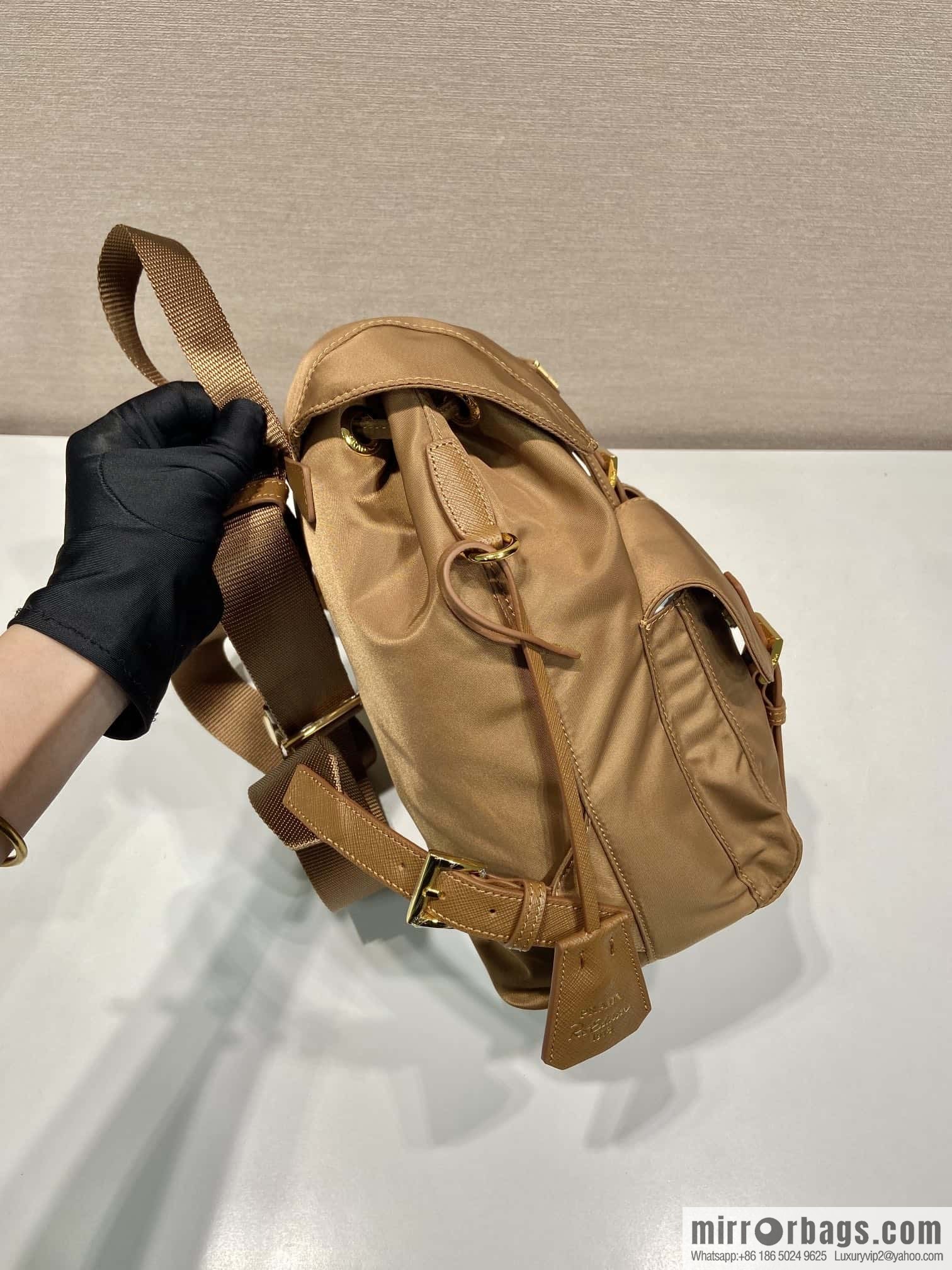 PRADA 🎉 gold buckle classic backpack 🎉 1BZ677 gold hardware🎉🎉