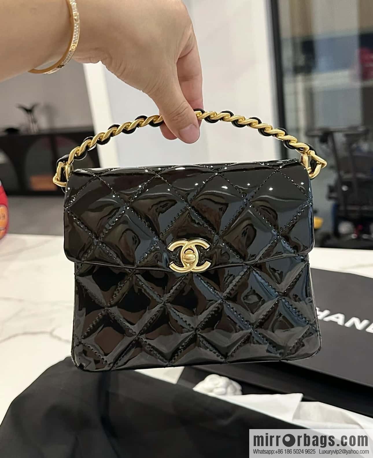 CHANEL 24S Spring/Summer 31 ruecambon AS4472