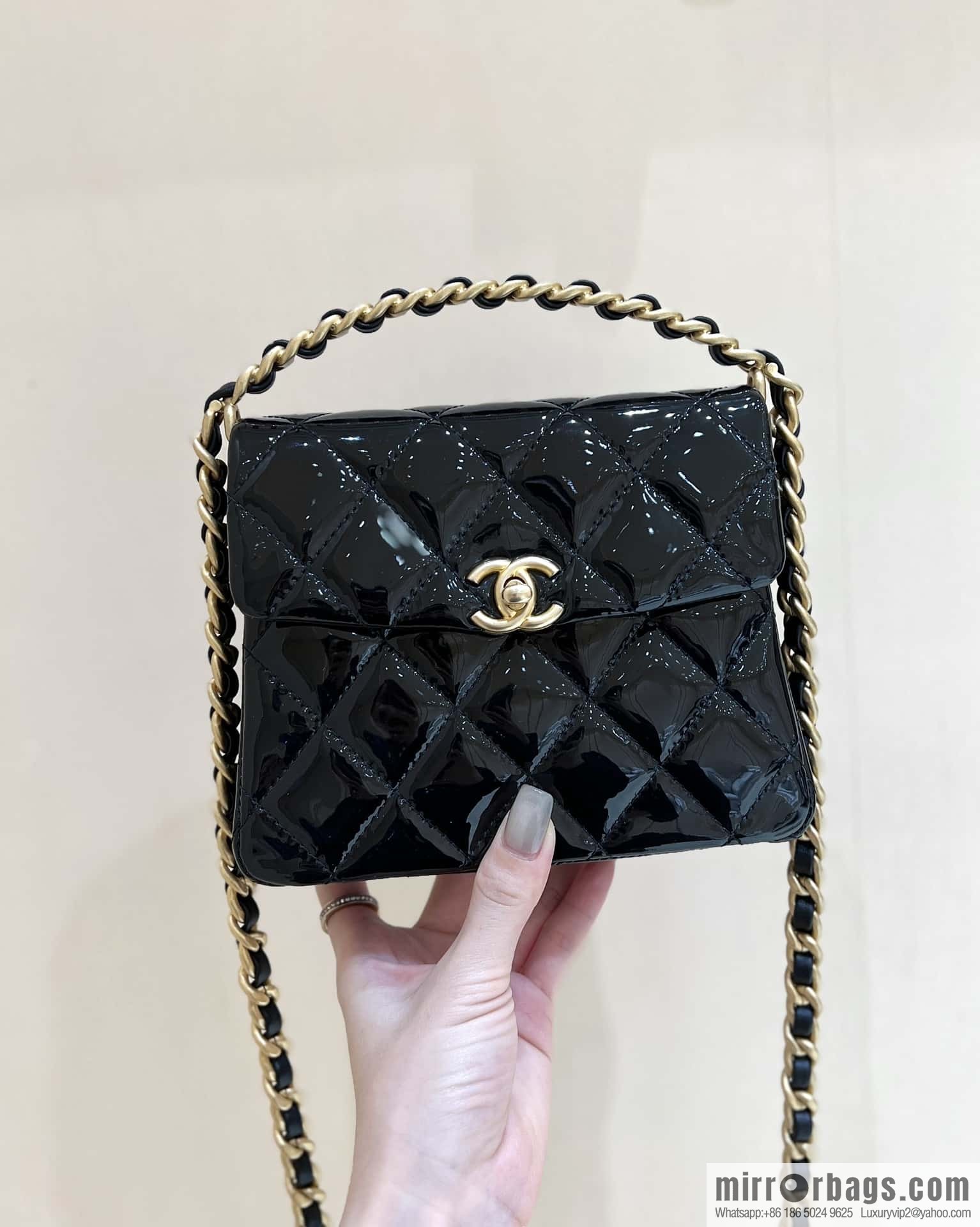 CHANEL 24S Spring/Summer 31 ruecambon AS4472
