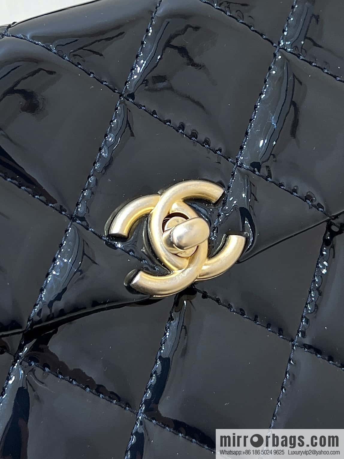 CHANEL 24S Spring/Summer 31 ruecambon AS4472